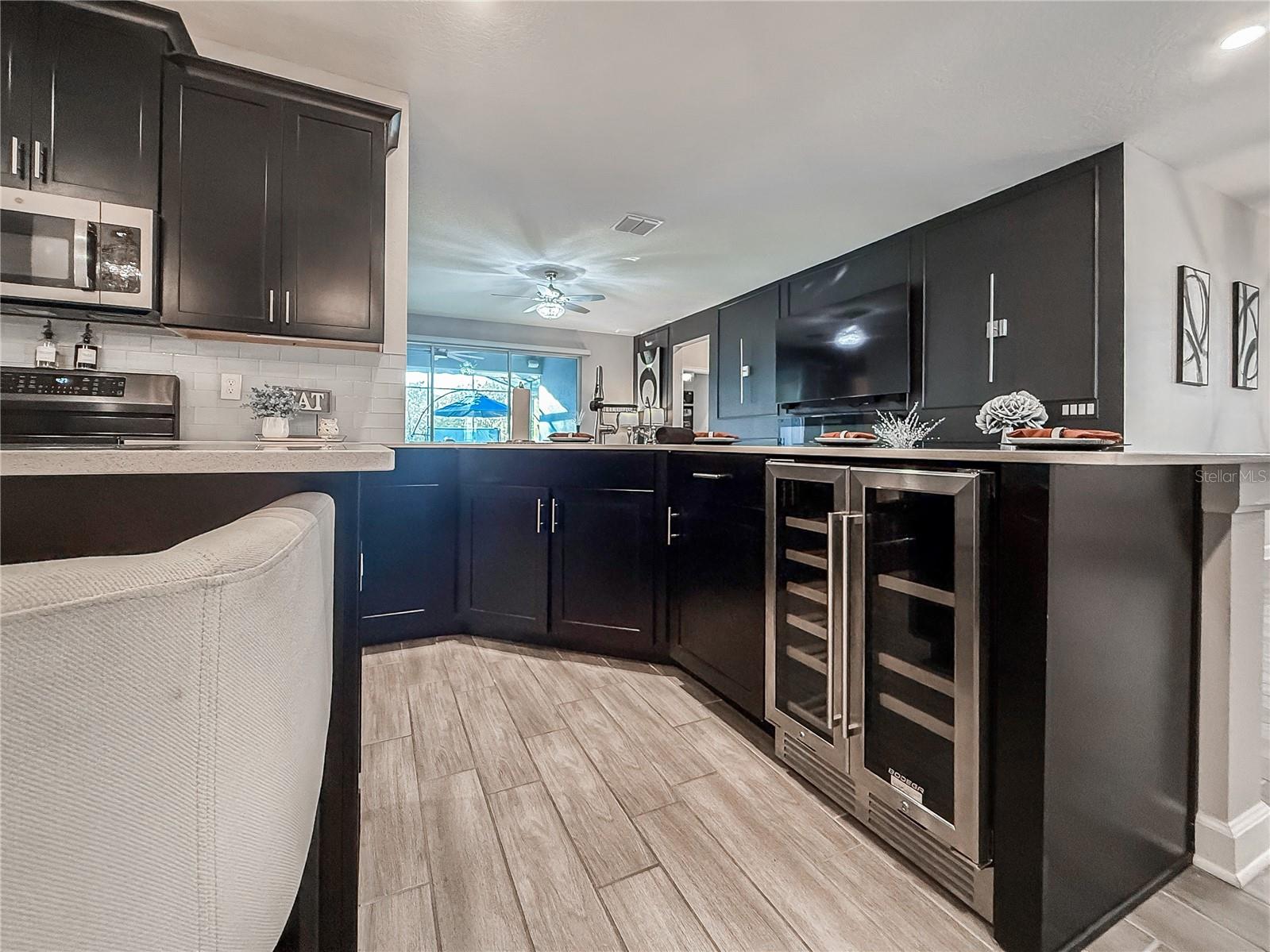 Image 14 of 69 For 2537 Camden Park Circle