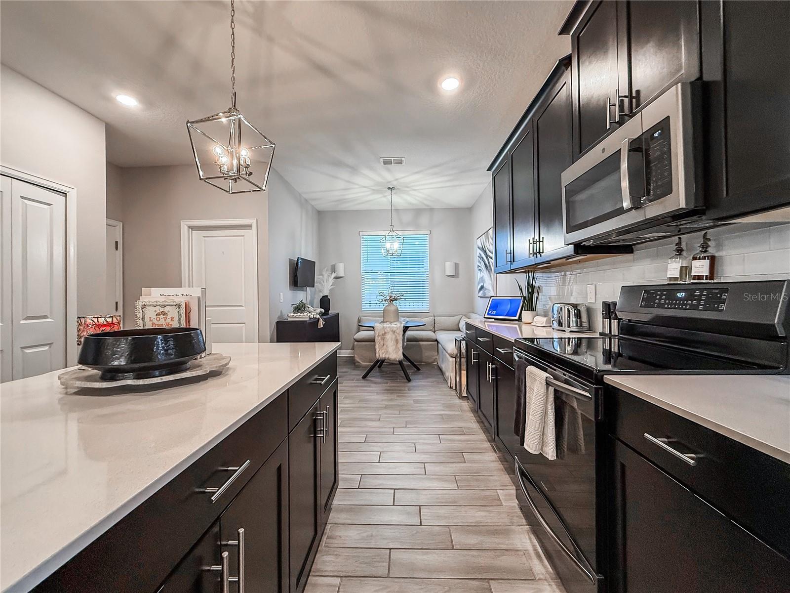 Image 17 of 69 For 2537 Camden Park Circle