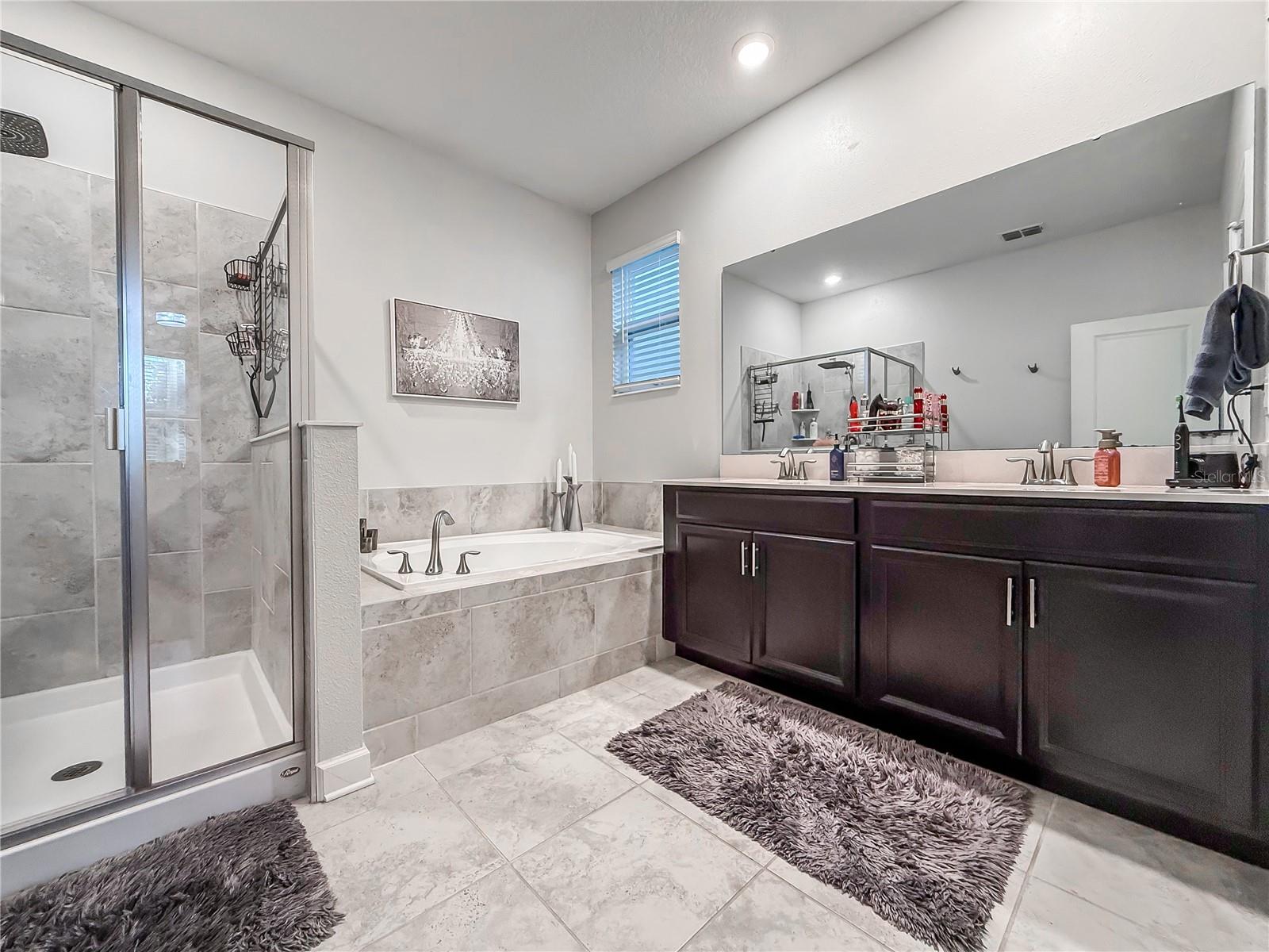 Image 36 of 69 For 2537 Camden Park Circle