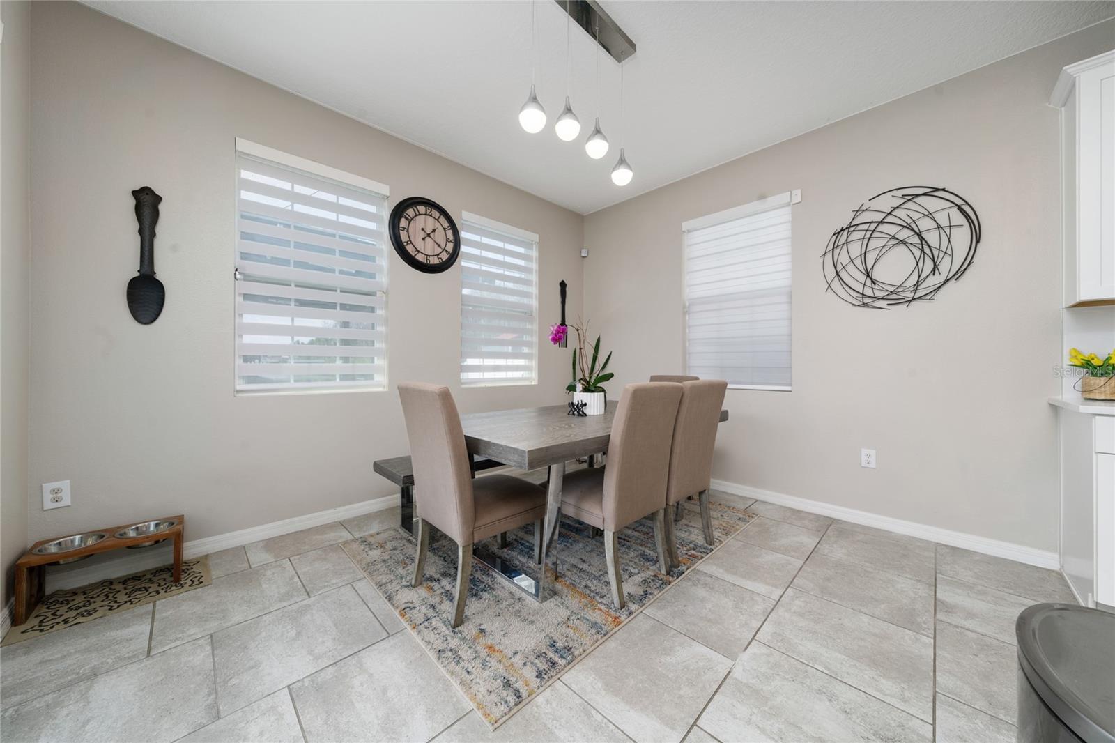 Image 10 of 42 For 2424 Varenna Loop