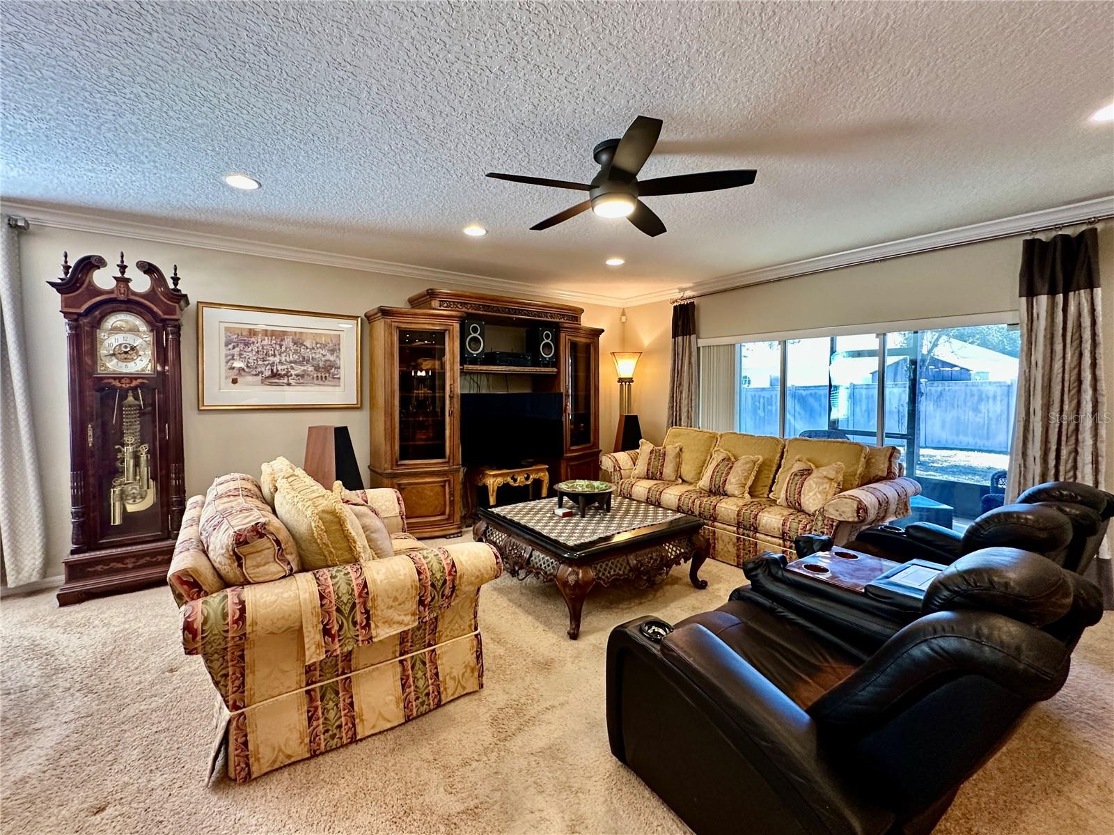 Image 16 of 33 For 2115 Waseca Lane