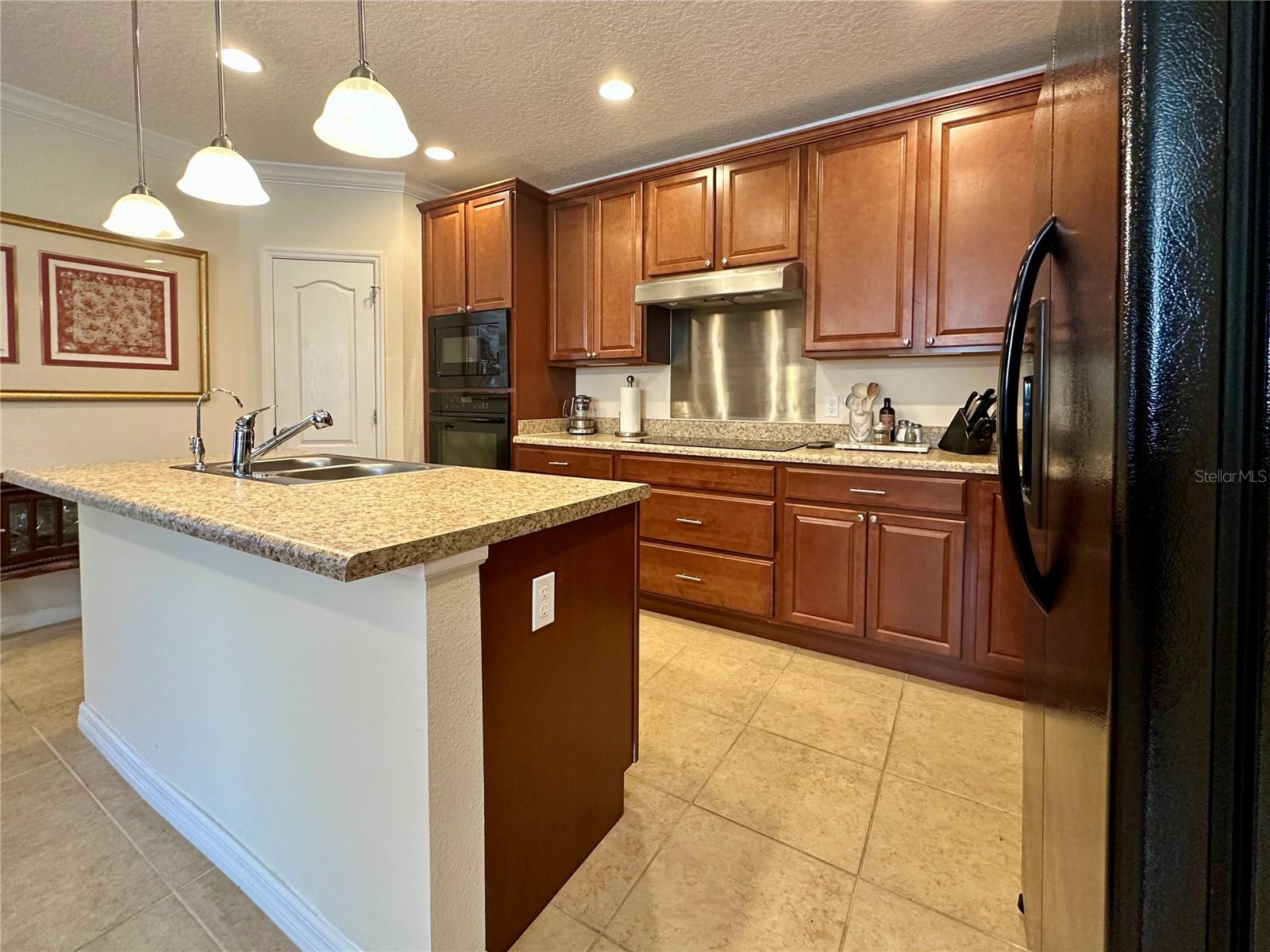 Image 19 of 33 For 2115 Waseca Lane