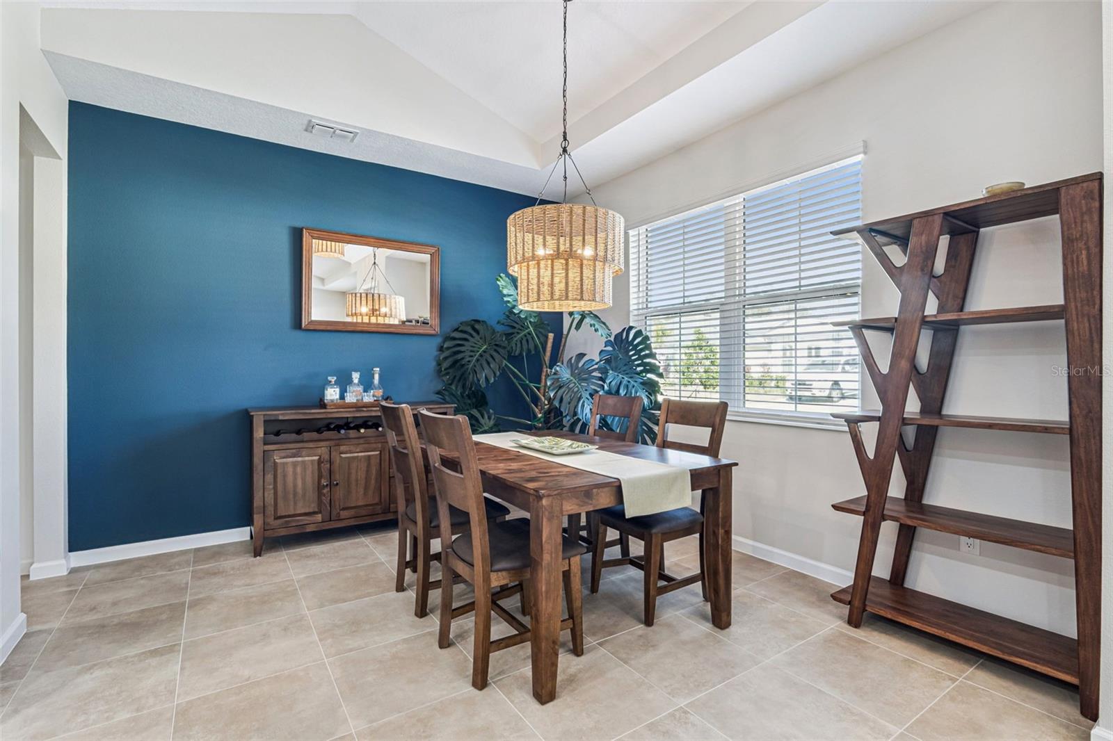 Image 10 of 62 For 189 Hang Loose Way