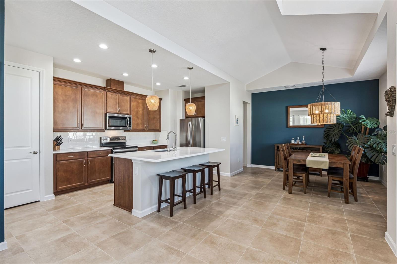 Image 12 of 62 For 189 Hang Loose Way