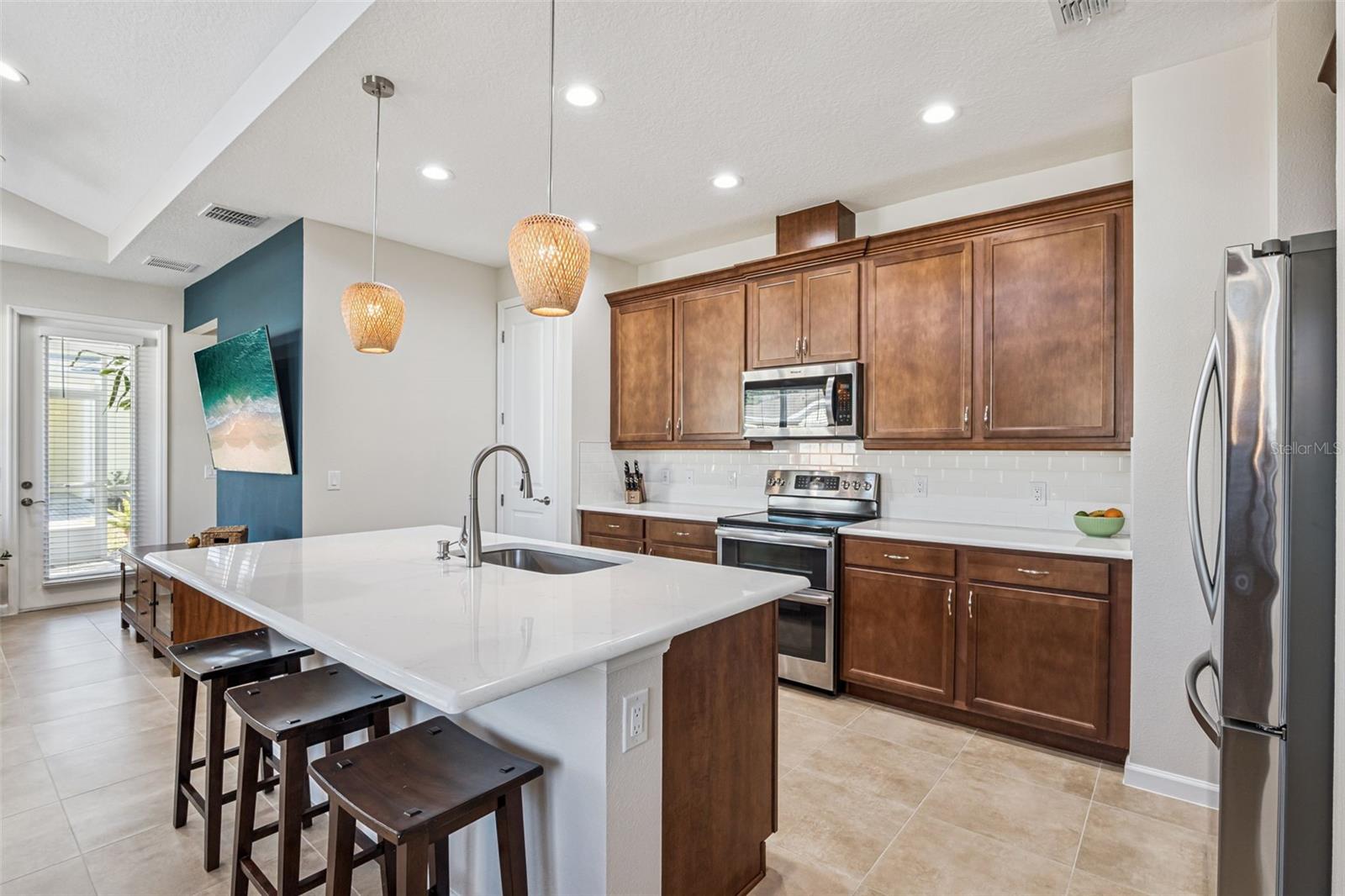 Image 15 of 62 For 189 Hang Loose Way