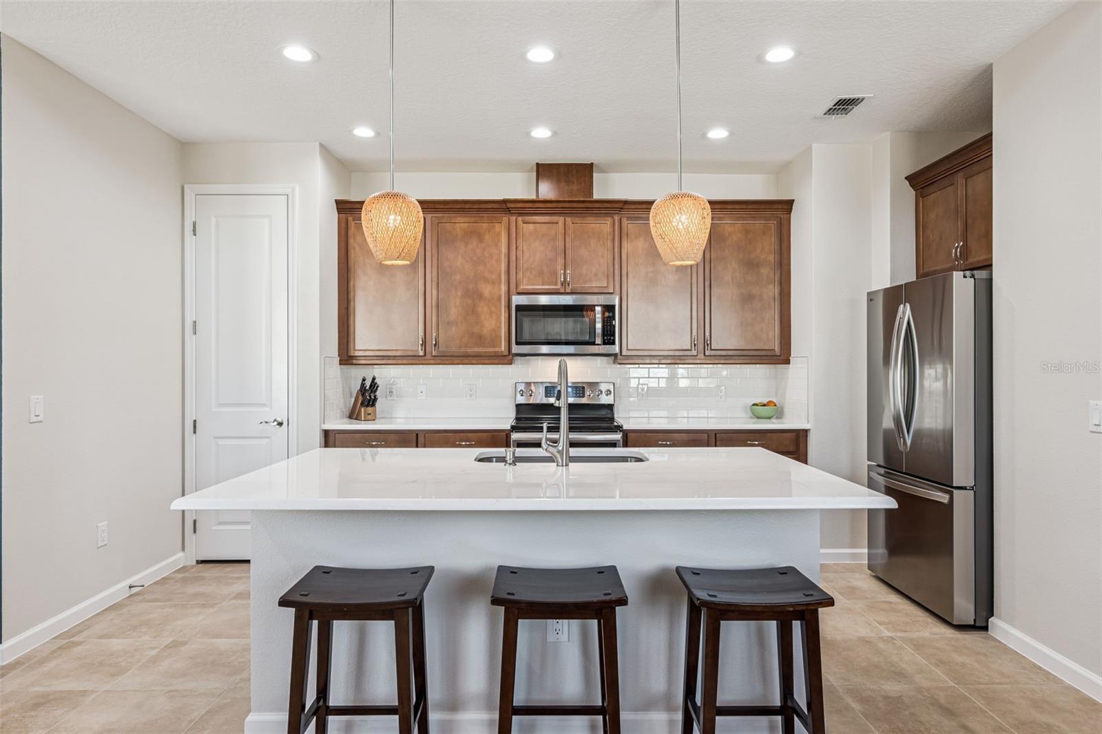 Image 16 of 62 For 189 Hang Loose Way