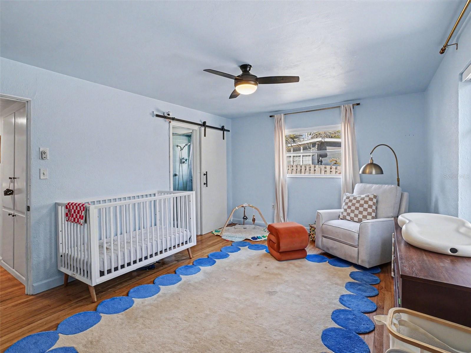 Image 19 of 25 For 1630 Crestview Drive