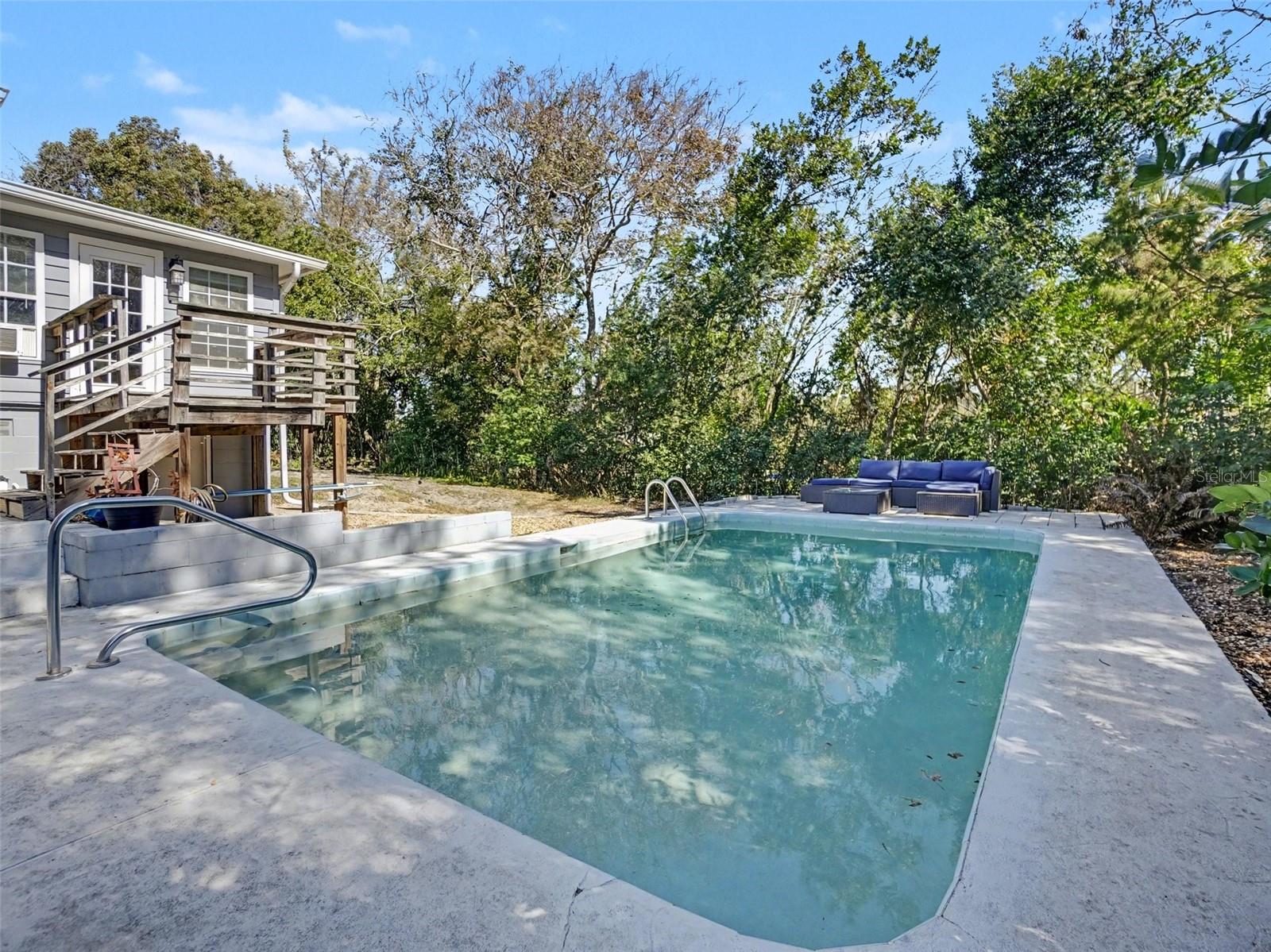 Image 24 of 25 For 1630 Crestview Drive