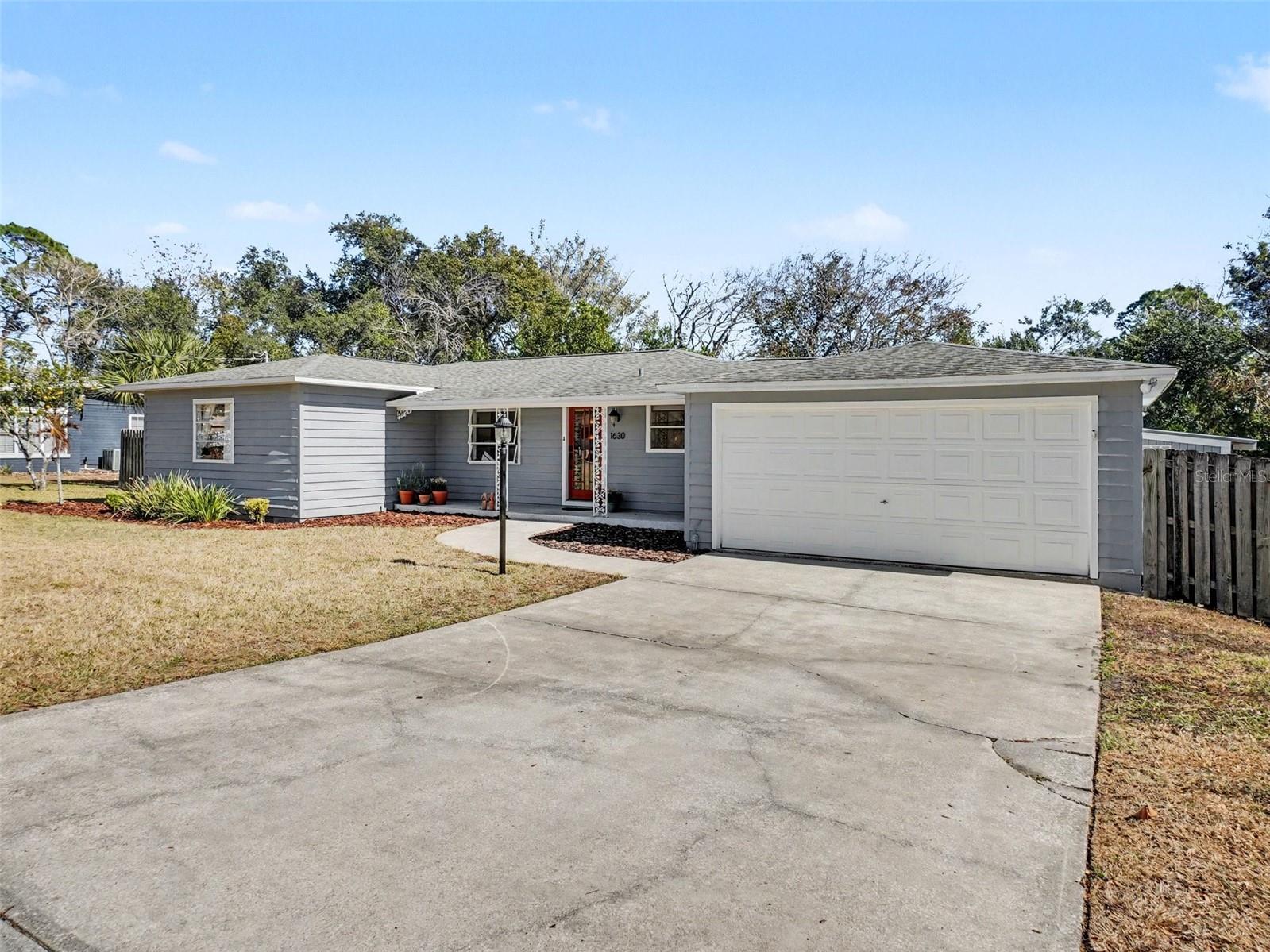 Image 3 of 25 For 1630 Crestview Drive