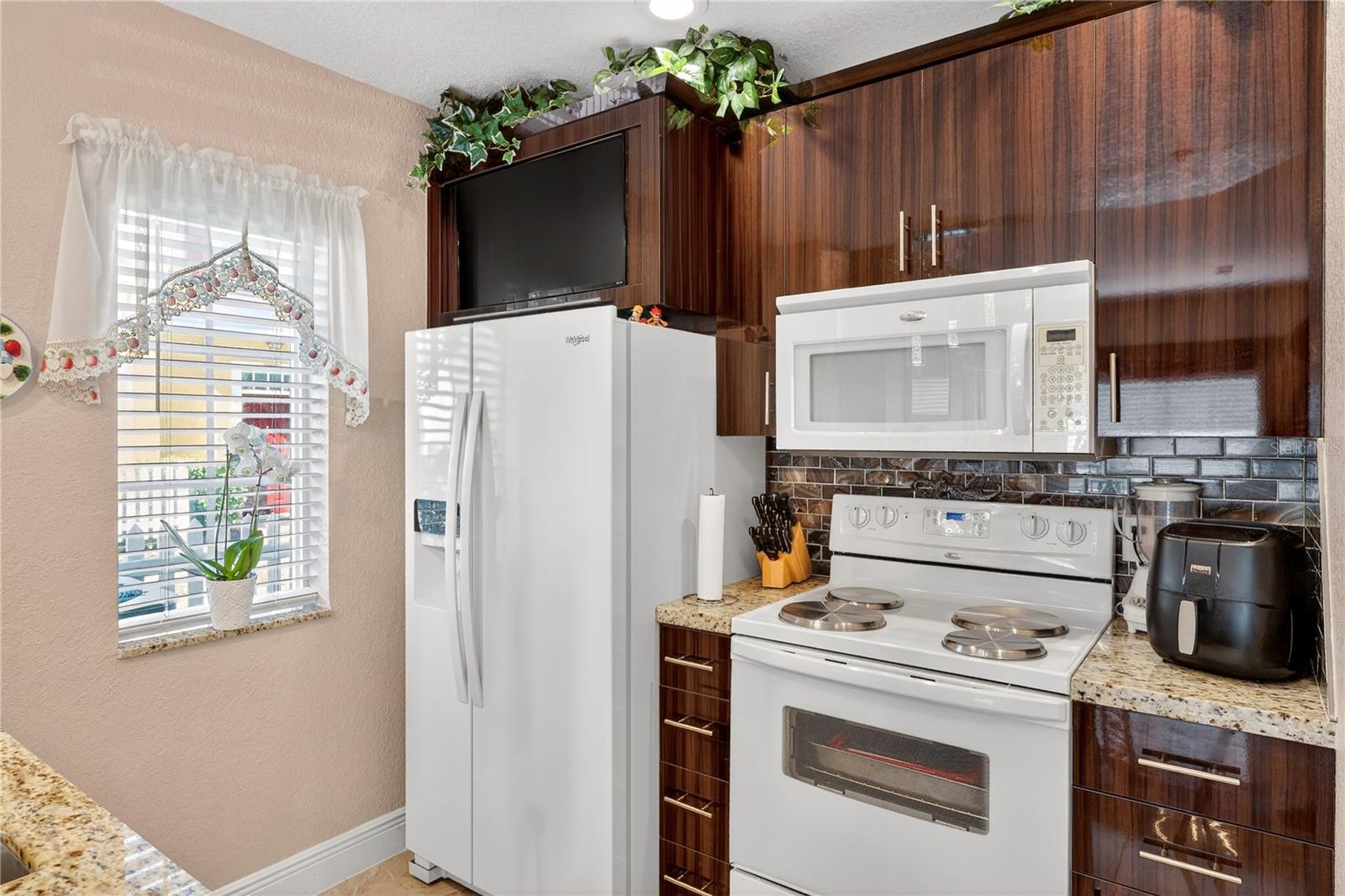 Image 6 of 50 For 2605 Gala Rd S. 107