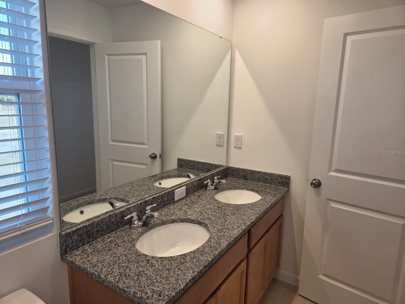 Image 18 of 56 For 12407 Shipwatch Street