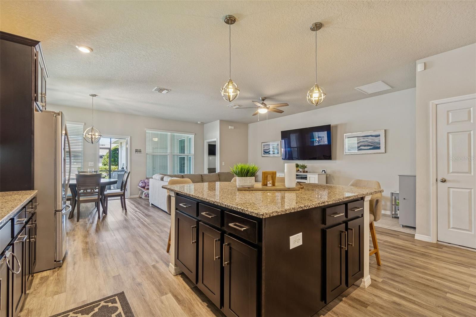 Image 14 of 82 For 14663 Promenade Parkway