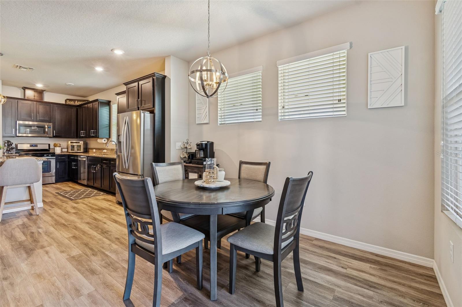 Image 17 of 82 For 14663 Promenade Parkway