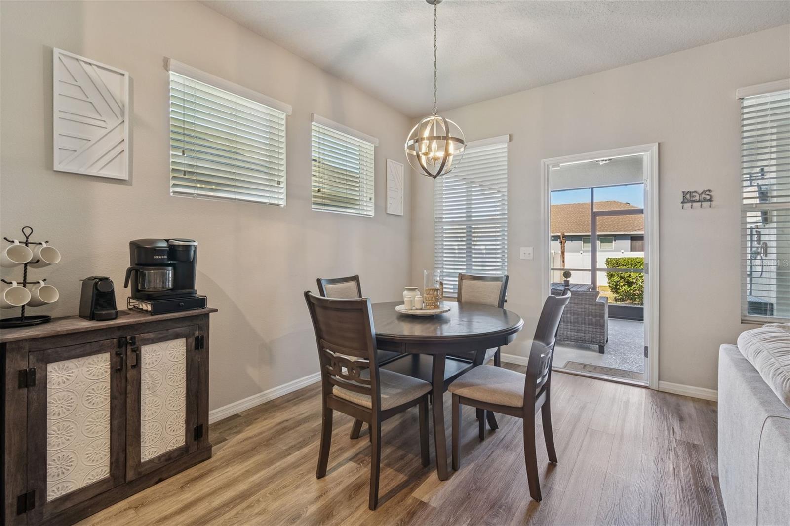 Image 18 of 82 For 14663 Promenade Parkway