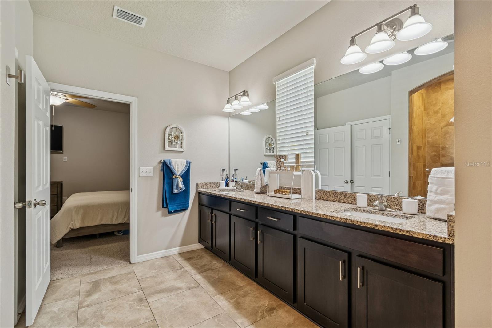 Image 30 of 82 For 14663 Promenade Parkway