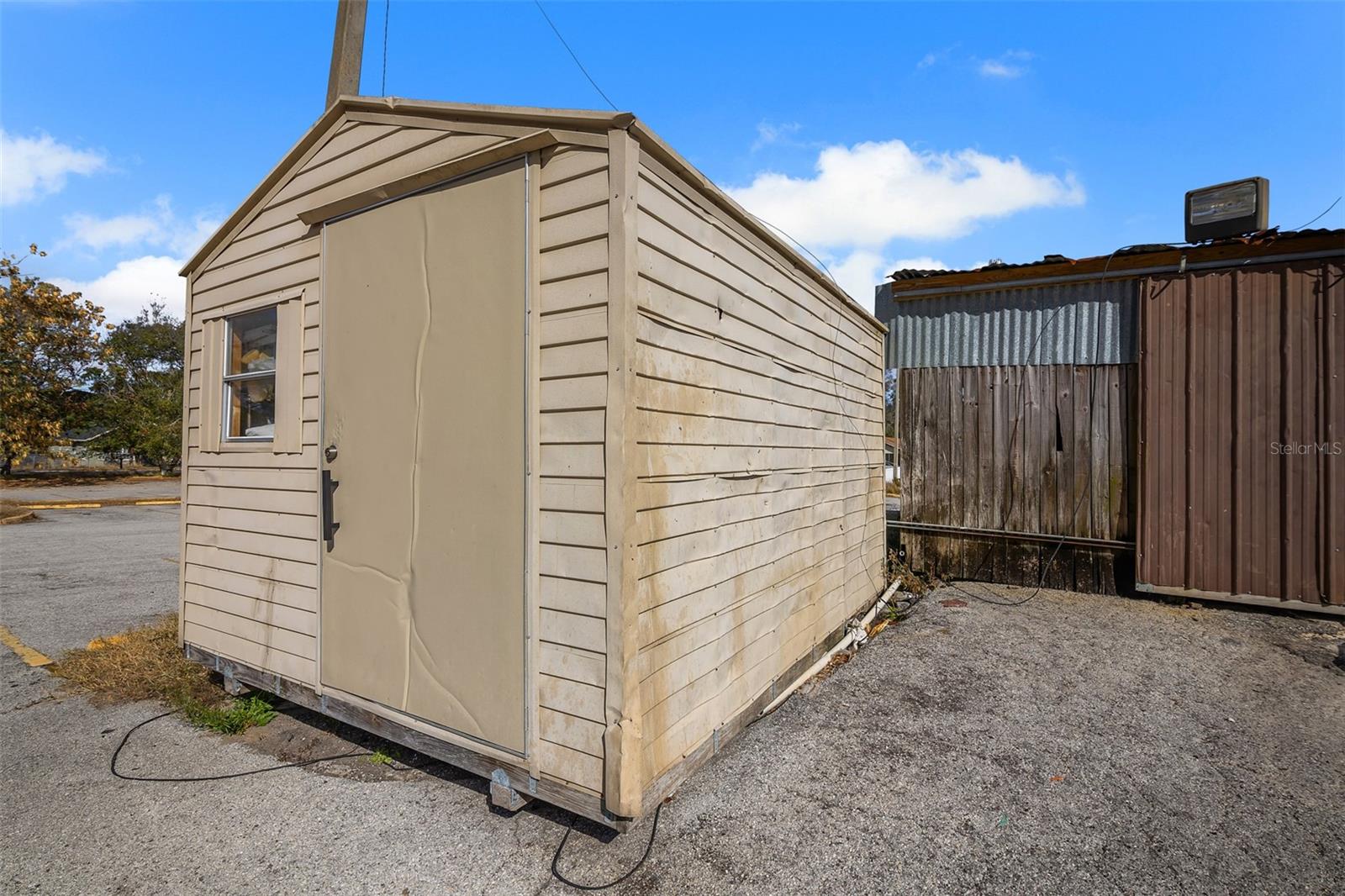 Image 21 of 34 For 210 State Road 60 W