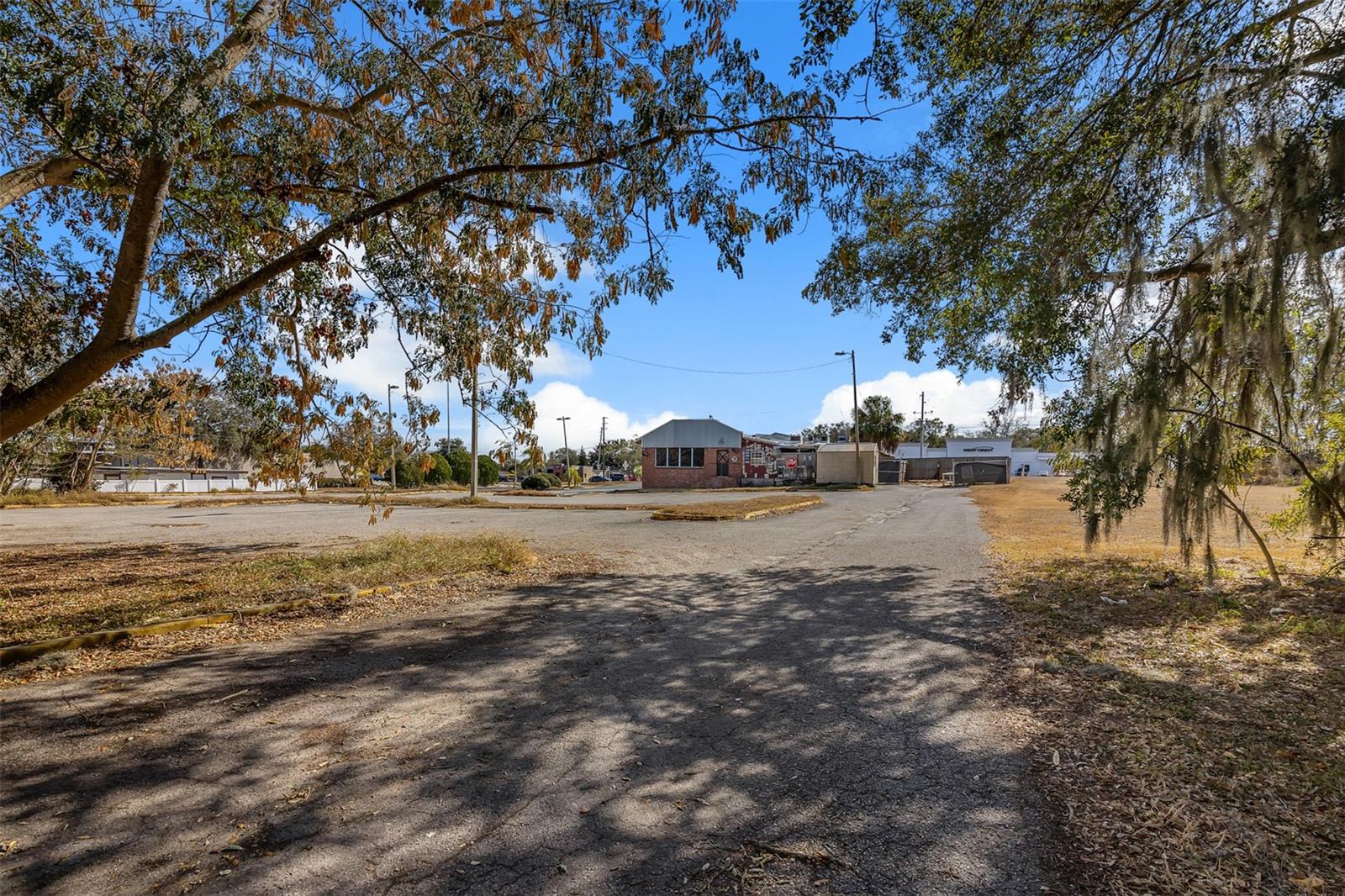 Image 23 of 34 For 210 State Road 60 W