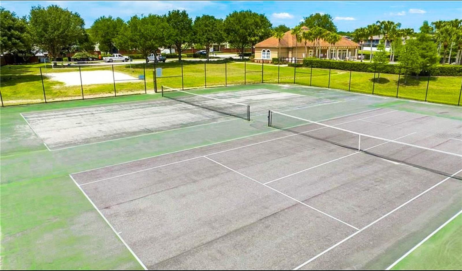 Image 15 of 16 For 2066 Derwent Drive