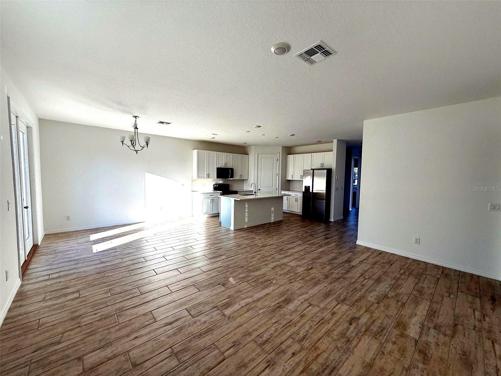 Image 4 of 16 For 2066 Derwent Drive