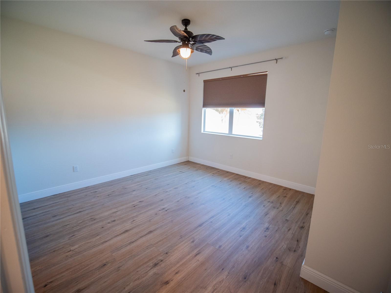 Image 18 of 32 For 9175 Longship Alley