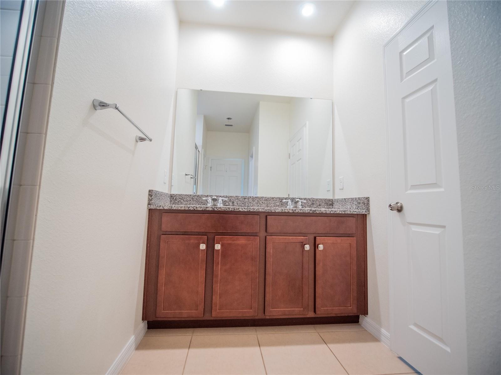 Image 19 of 32 For 9175 Longship Alley