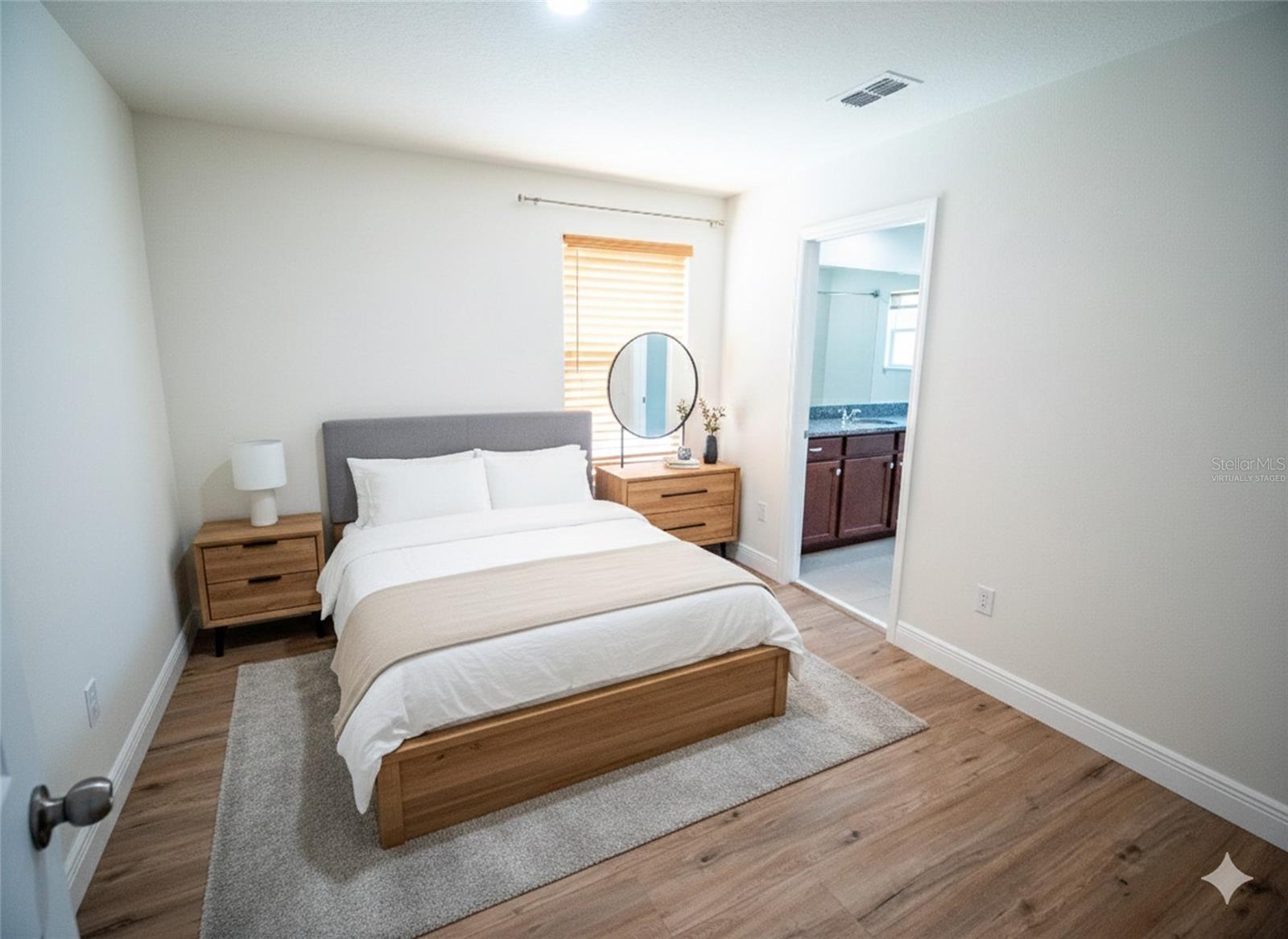 Image 26 of 32 For 9175 Longship Alley