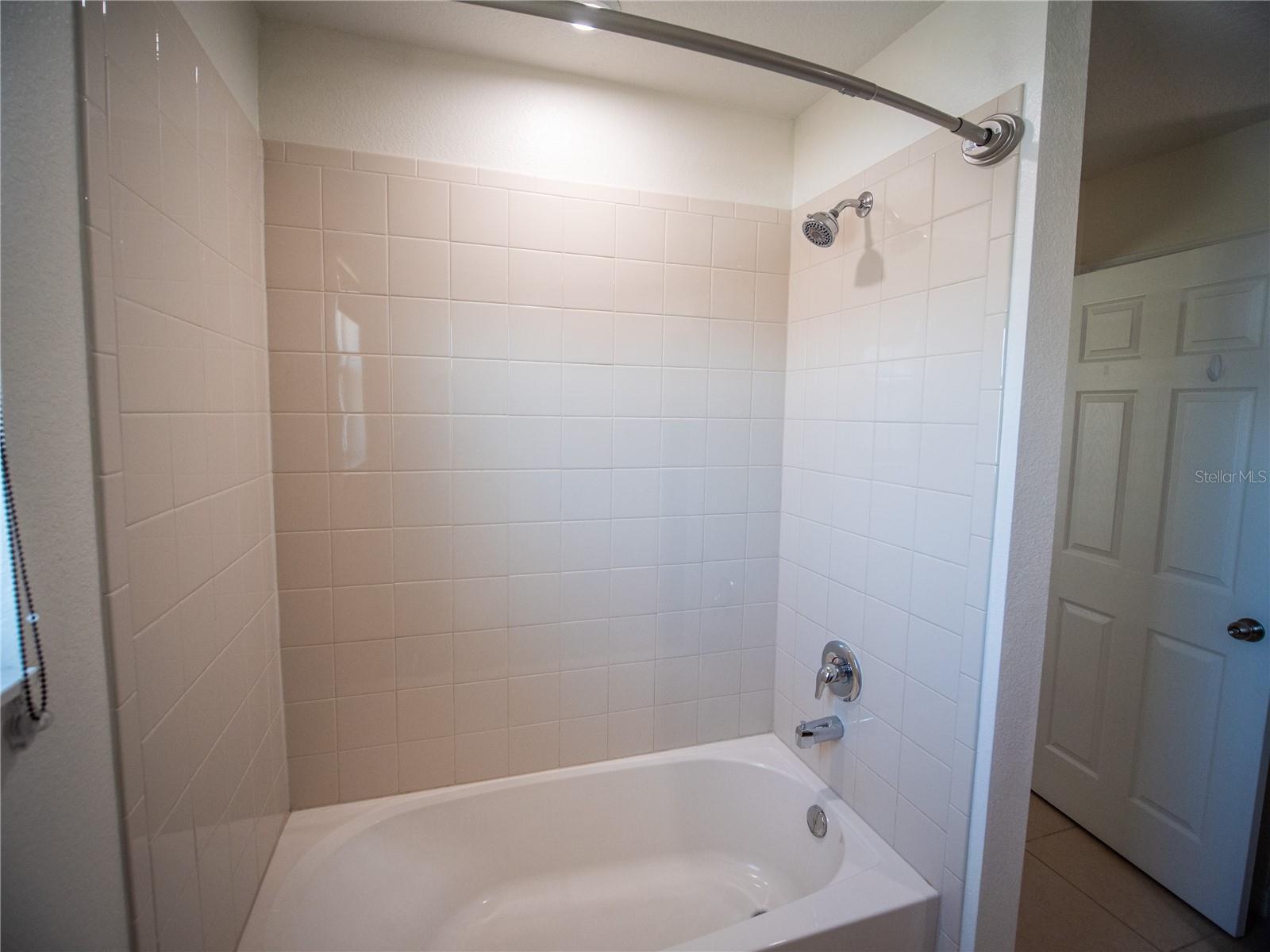 Image 29 of 32 For 9175 Longship Alley