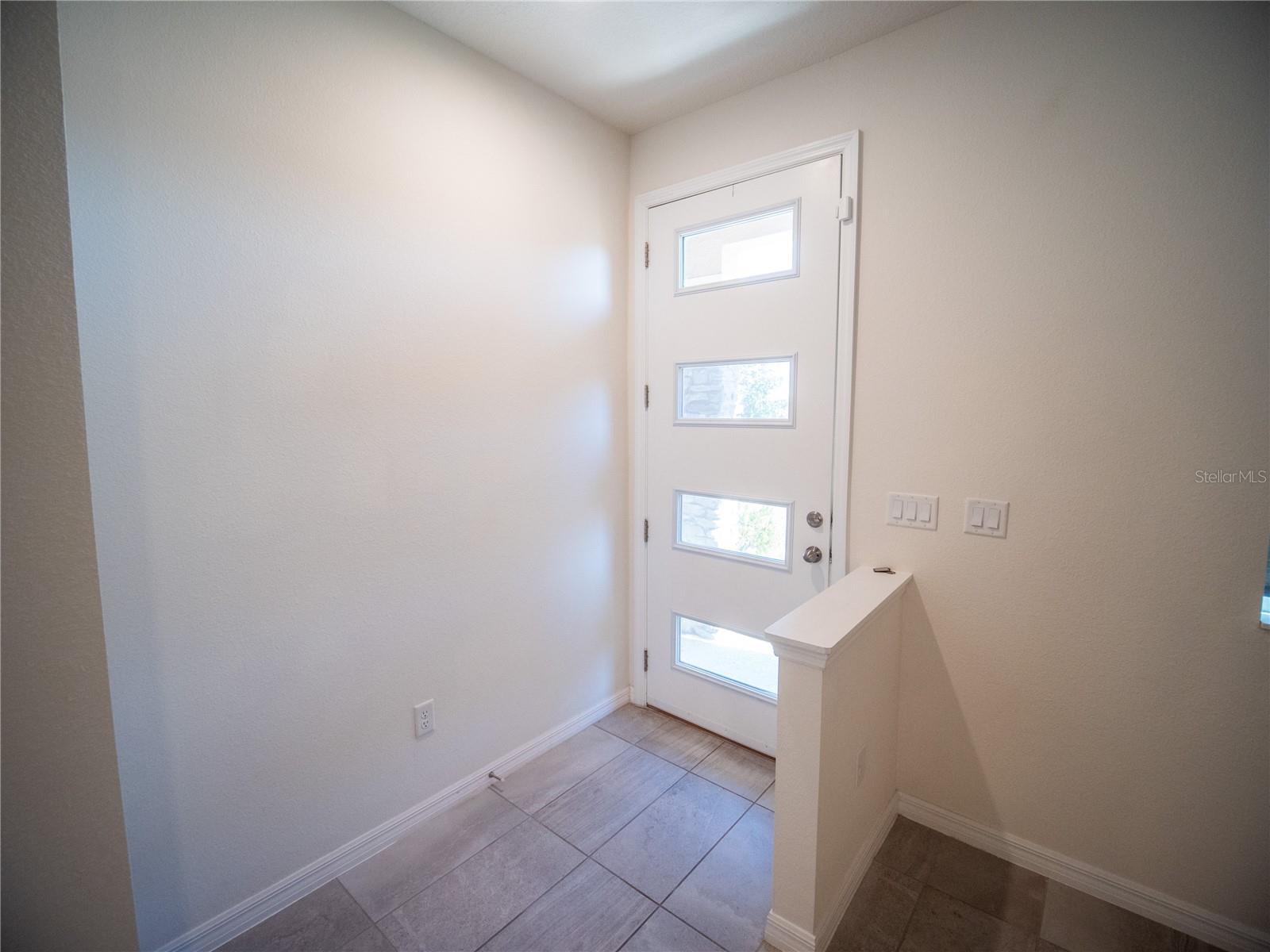 Image 6 of 32 For 9175 Longship Alley