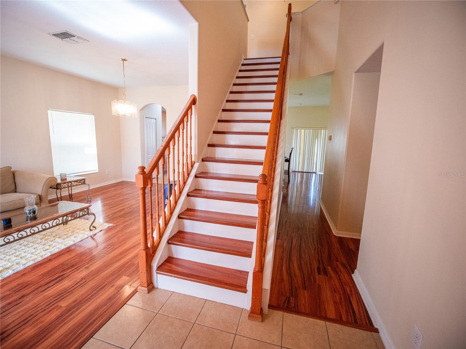 Listing photo id 11 for 9931 Heron Pointe Drive