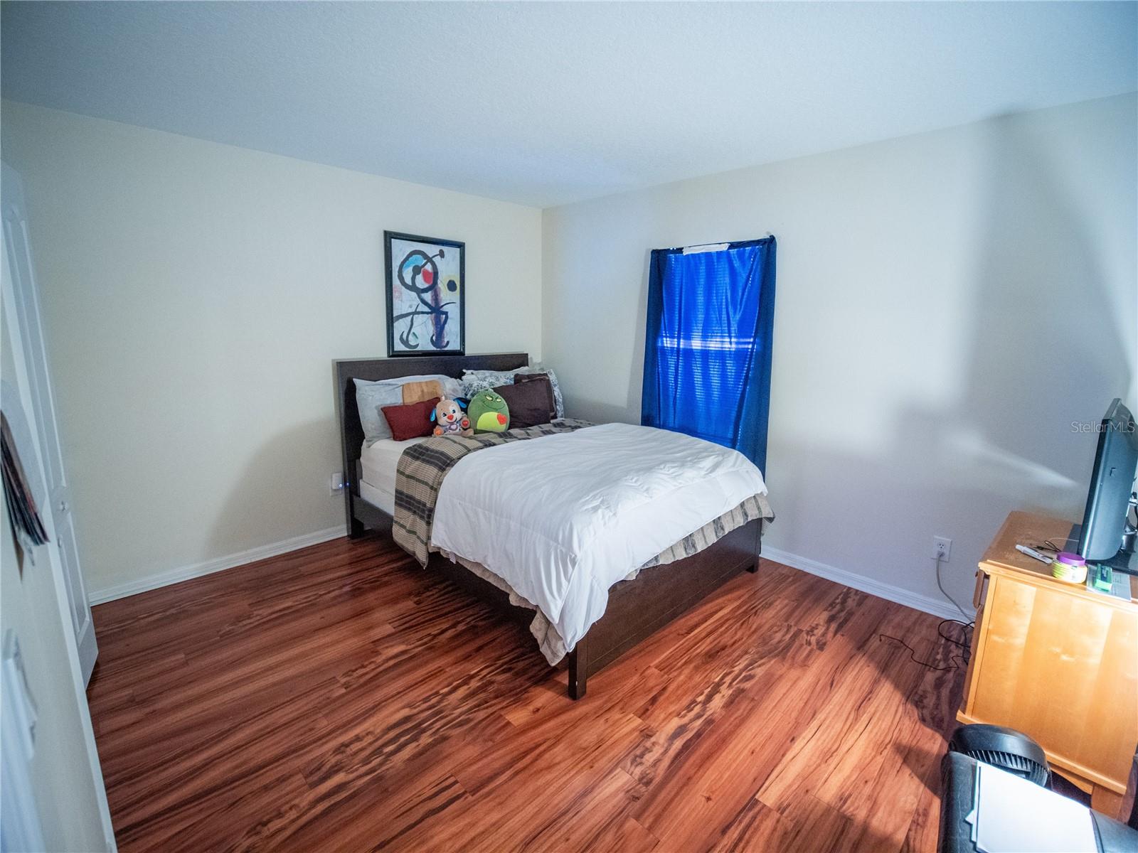 Listing photo id 17 for 9931 Heron Pointe Drive