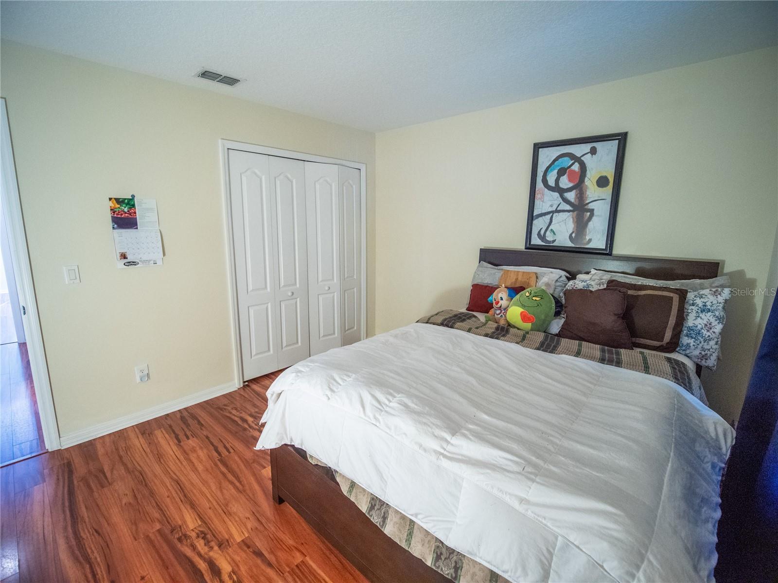 Listing photo id 18 for 9931 Heron Pointe Drive