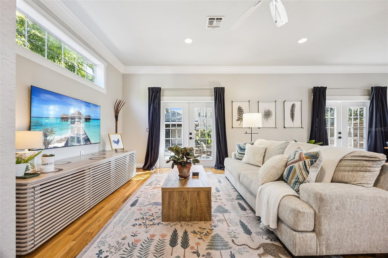 Image 17 of 45 For 913 La Salle Avenue