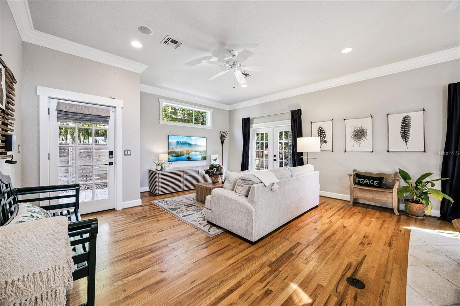 Image 18 of 45 For 913 La Salle Avenue