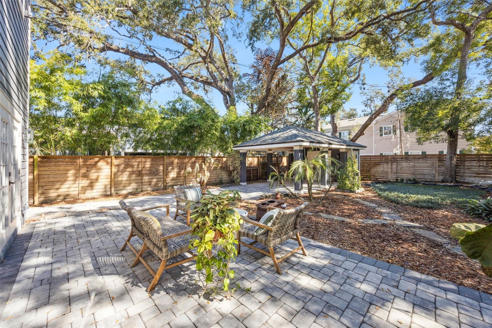 Image 29 of 45 For 913 La Salle Avenue