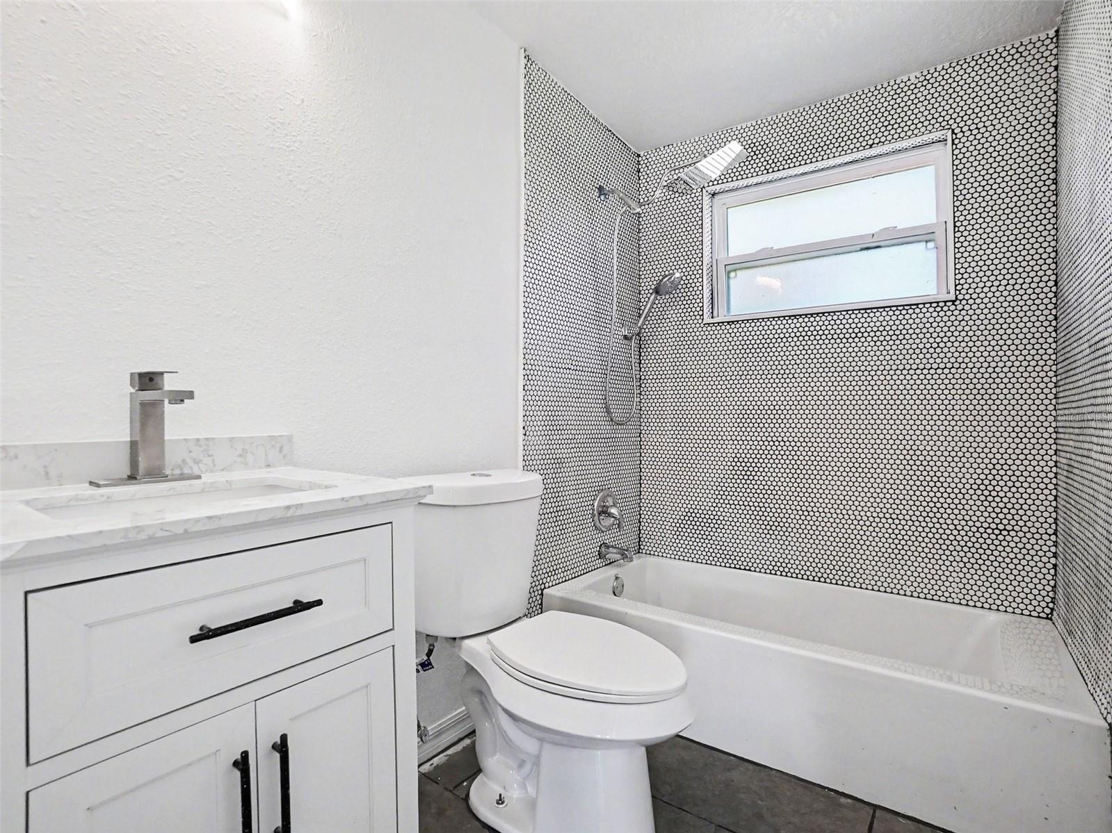 Image 11 of 29 For 3032 Truman Boulevard