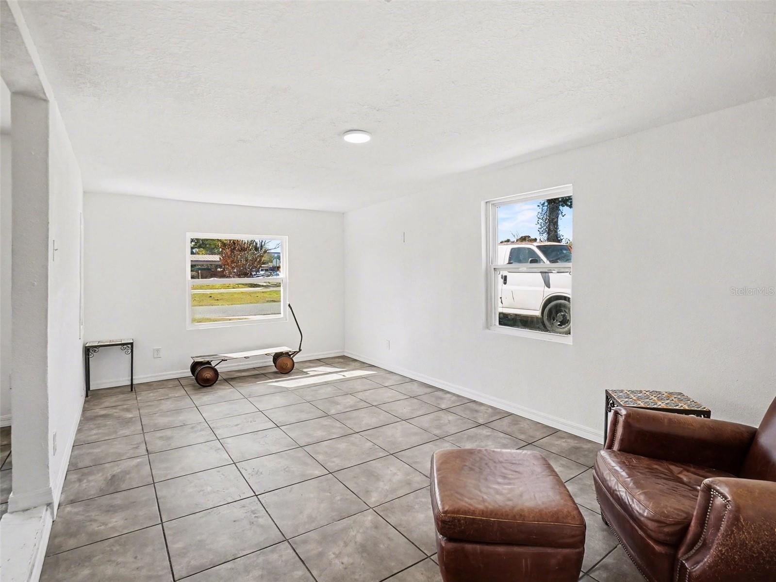 Image 9 of 29 For 3032 Truman Boulevard