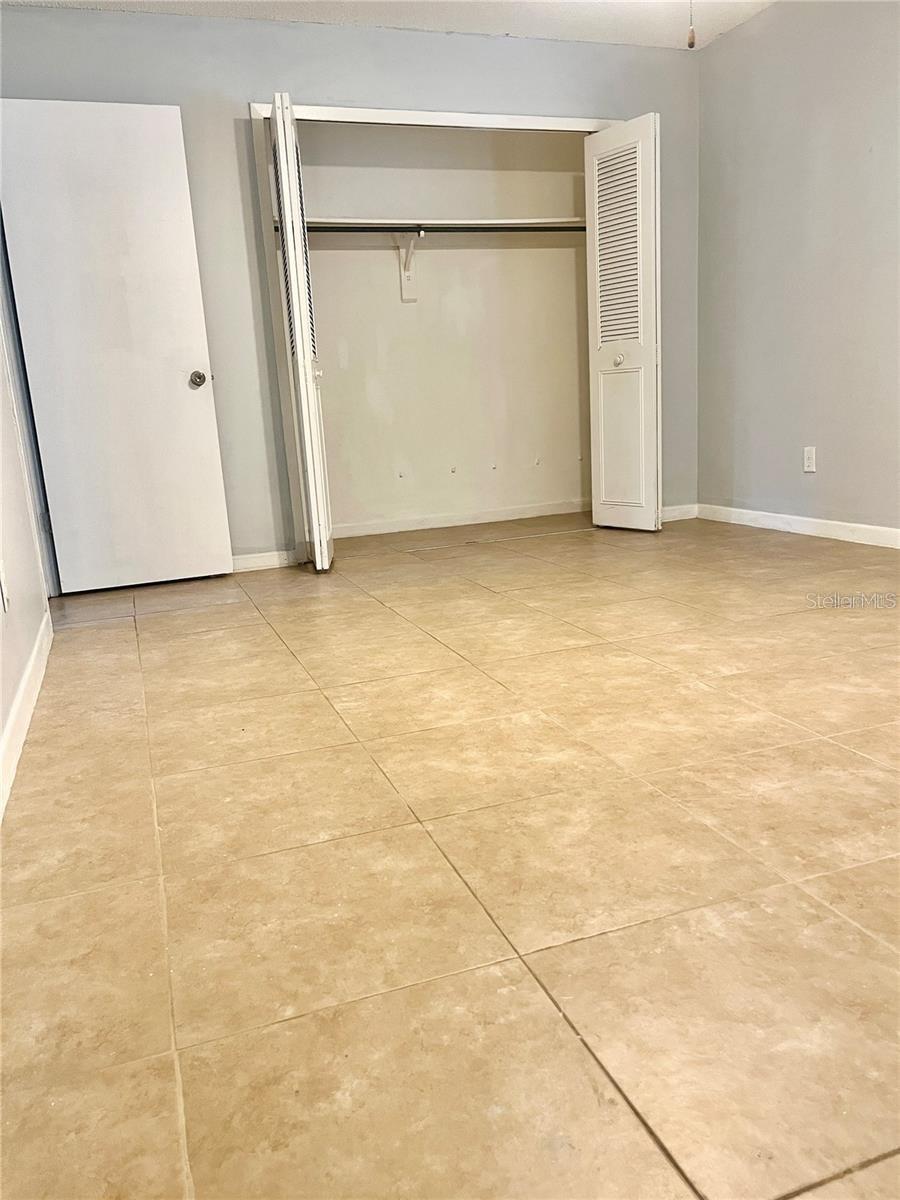 Image 6 of 8 For 235 Crabtree Avenue