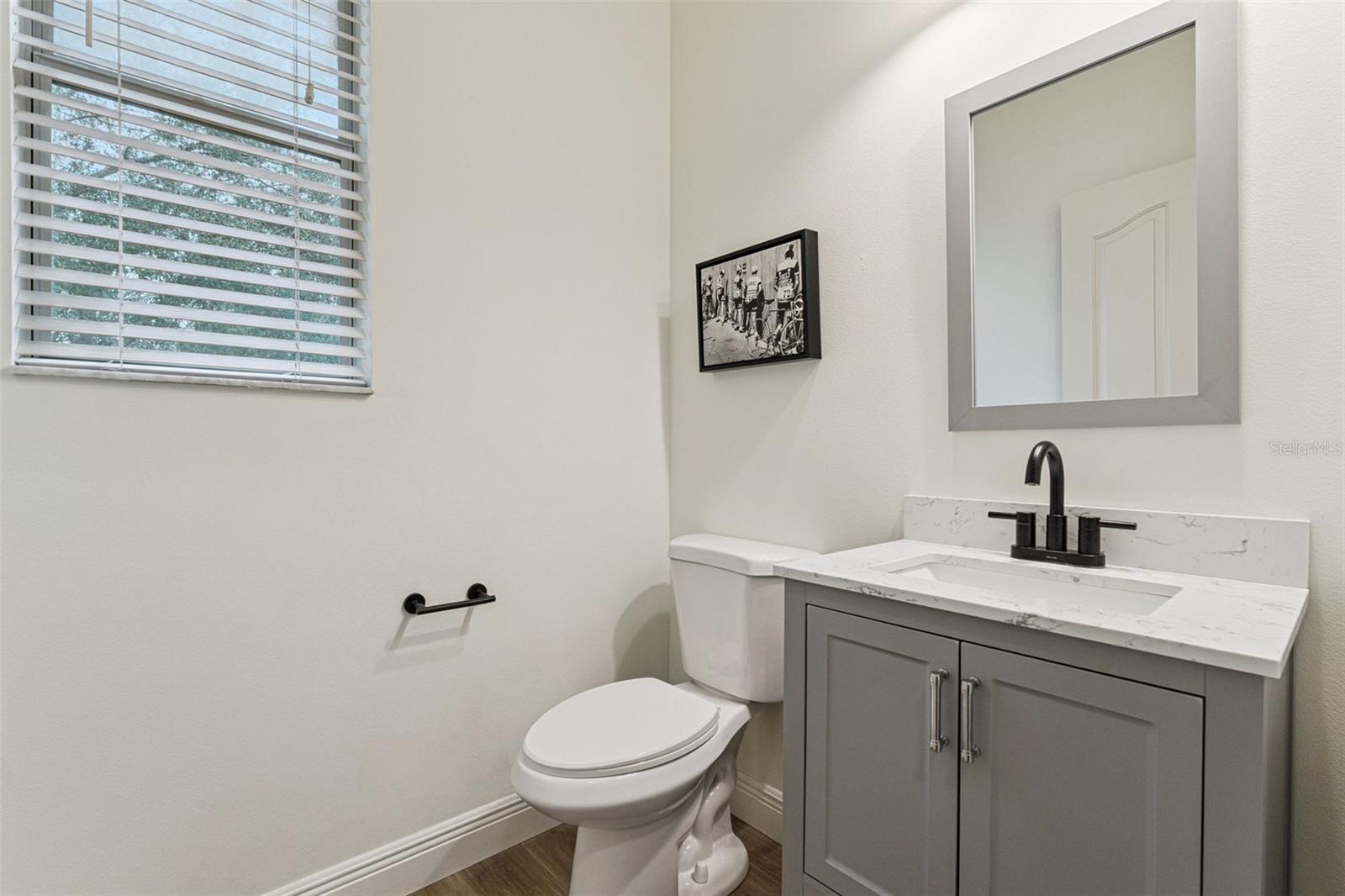 Image 22 of 50 For 11943 Verrazano Drive