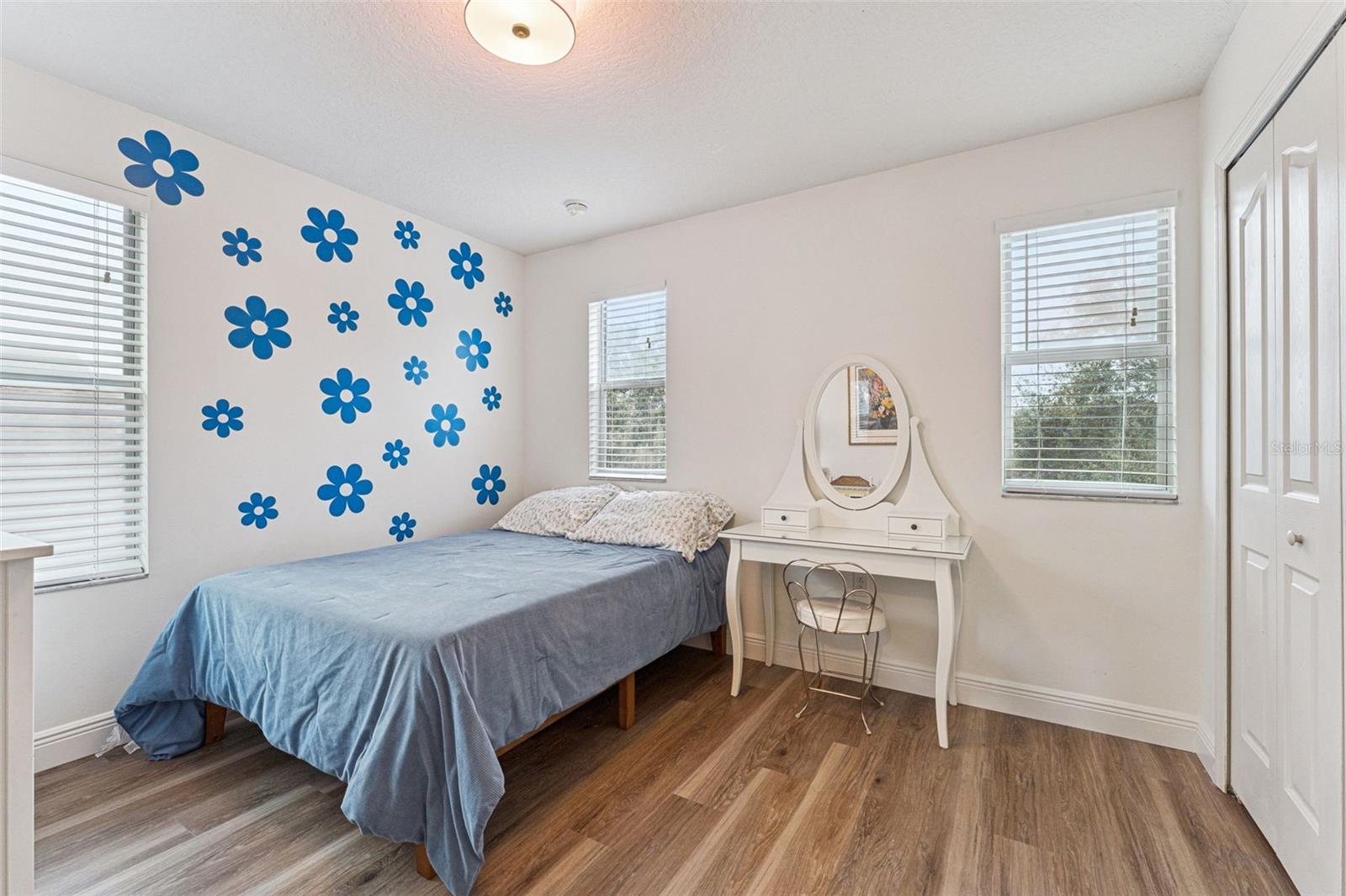 Image 30 of 50 For 11943 Verrazano Drive