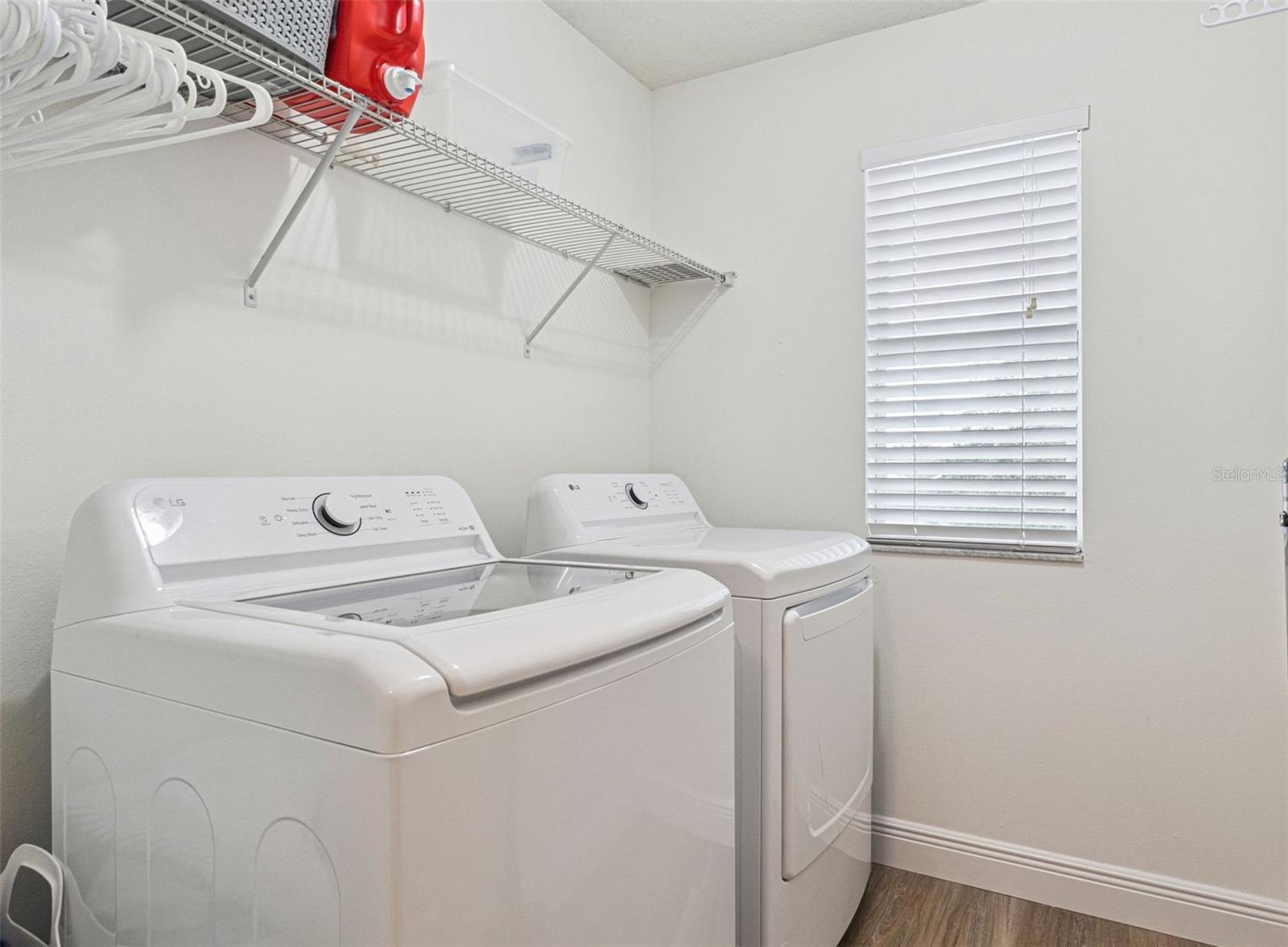 Image 32 of 50 For 11943 Verrazano Drive