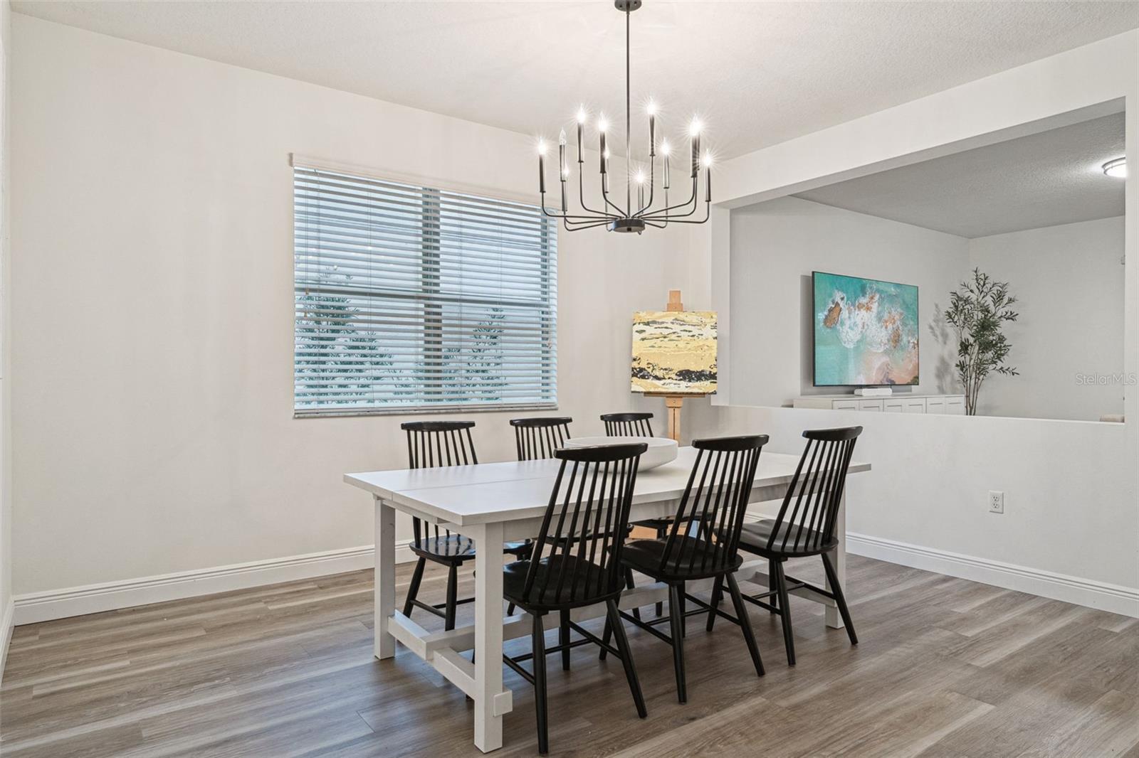 Image 5 of 50 For 11943 Verrazano Drive