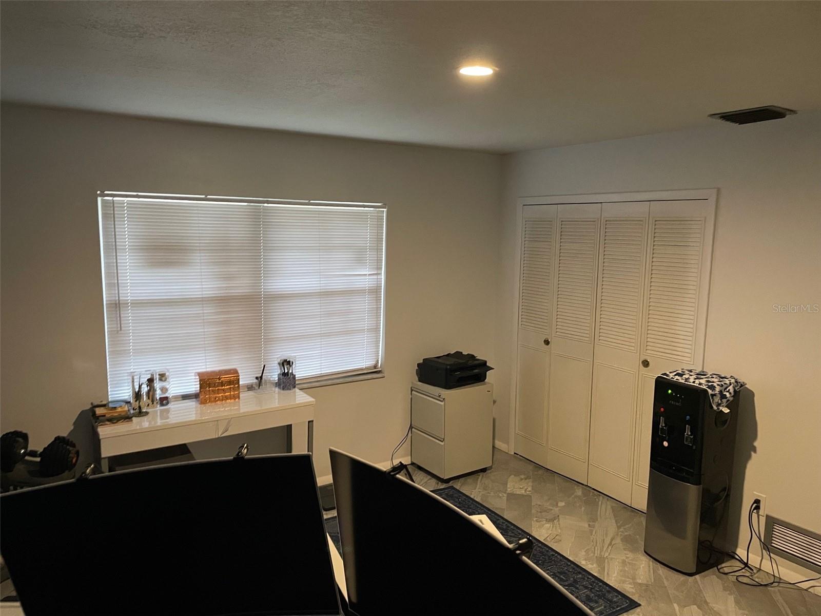 Image 13 of 25 For 2325 Lauderdale Court