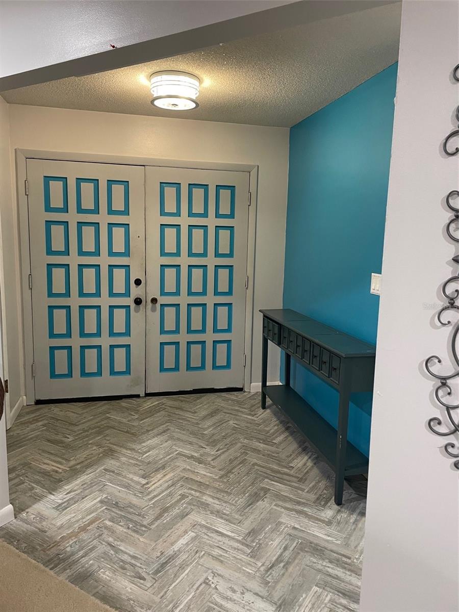 Image 2 of 25 For 2325 Lauderdale Court