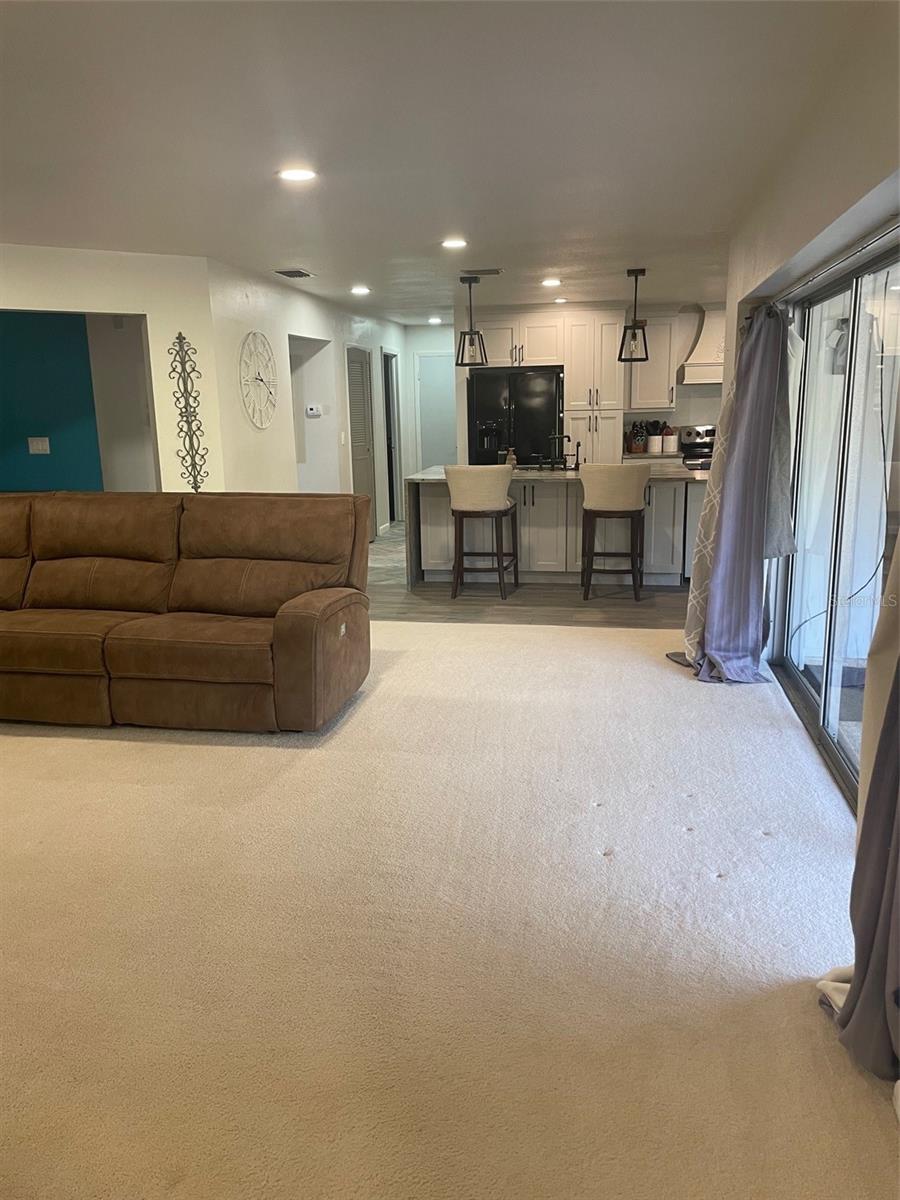 Image 7 of 25 For 2325 Lauderdale Court