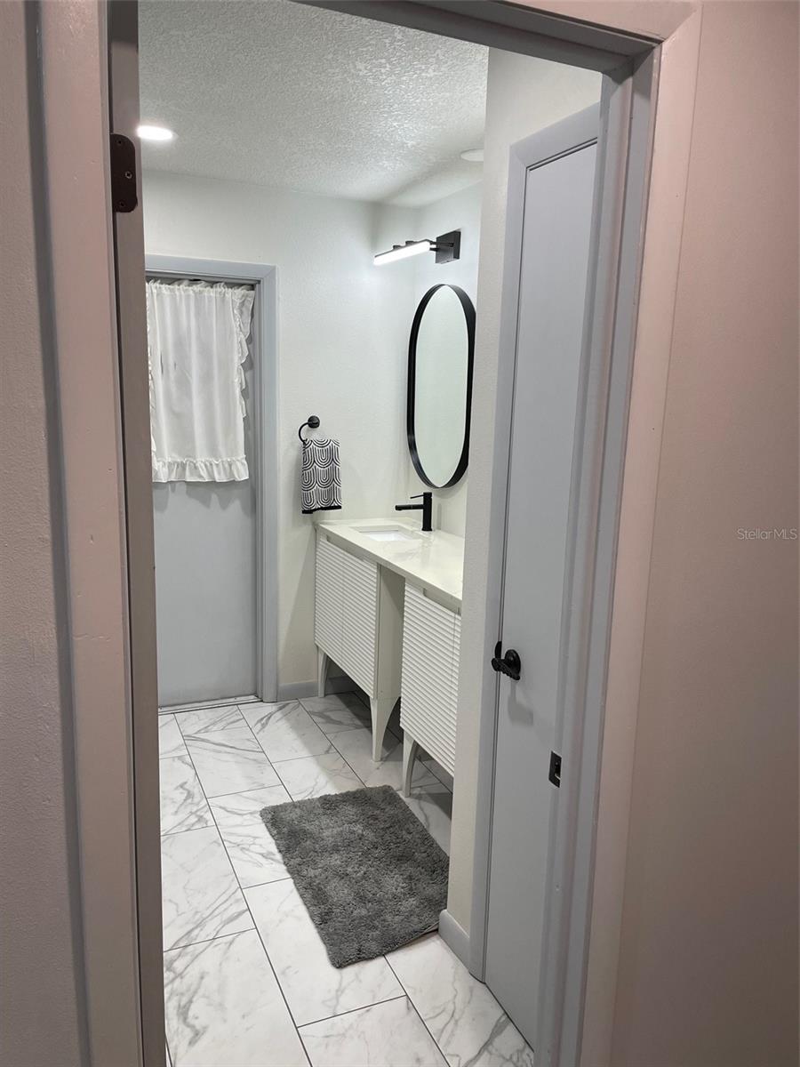 Image 8 of 25 For 2325 Lauderdale Court