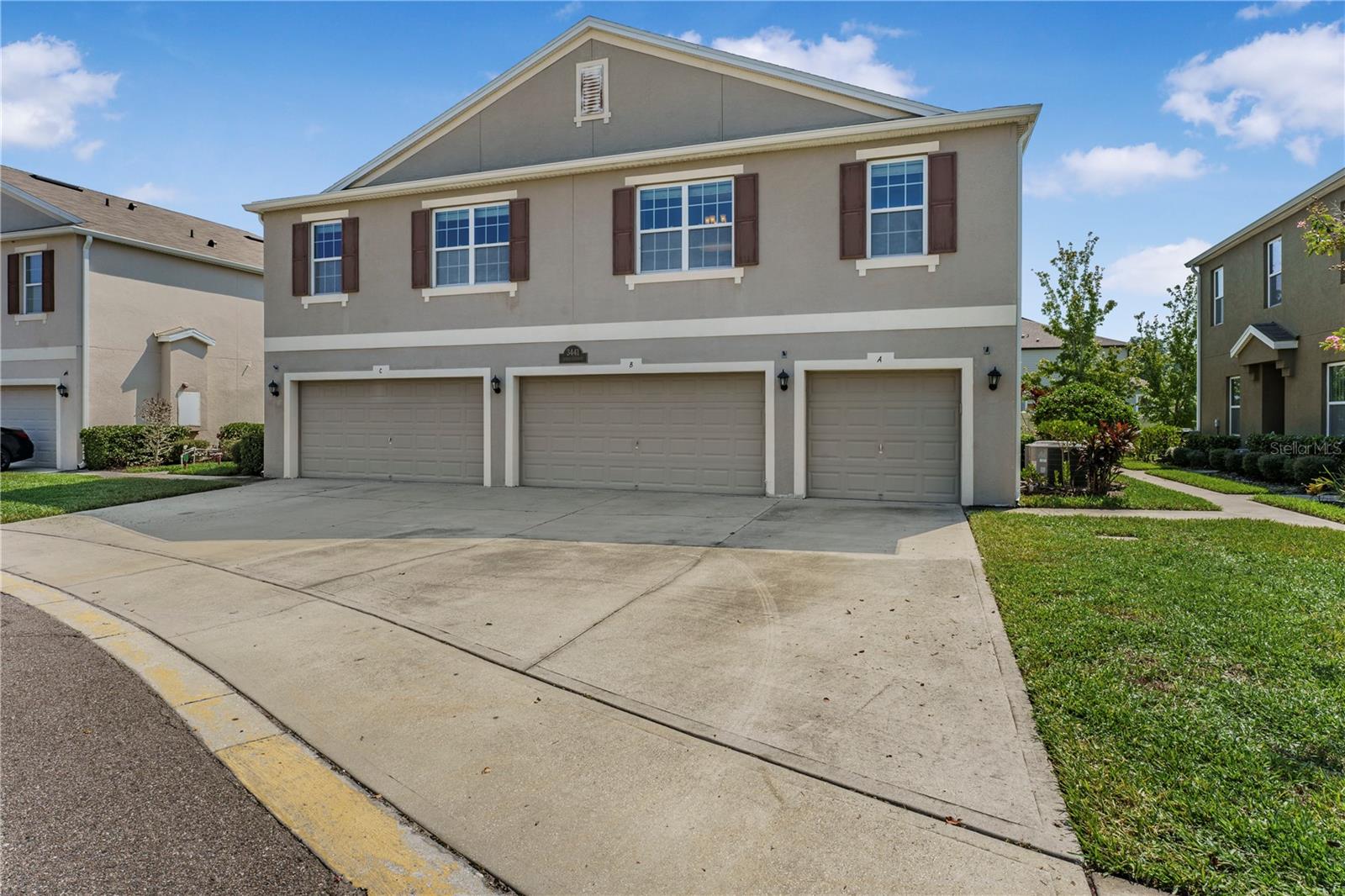 Image 2 of 14 For 3441 Seneca Club Loop 25-101