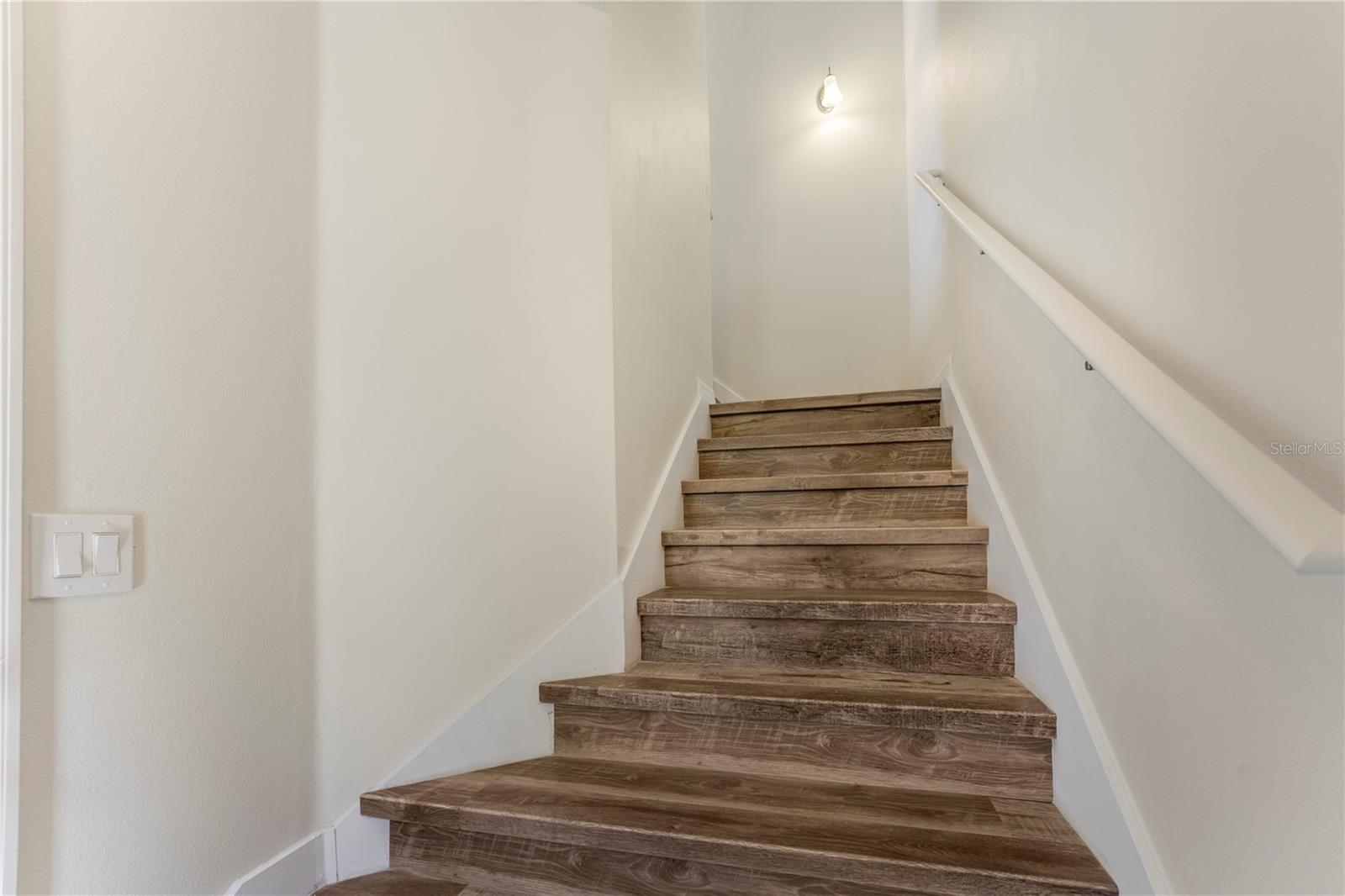 Image 3 of 14 For 3441 Seneca Club Loop 25-101