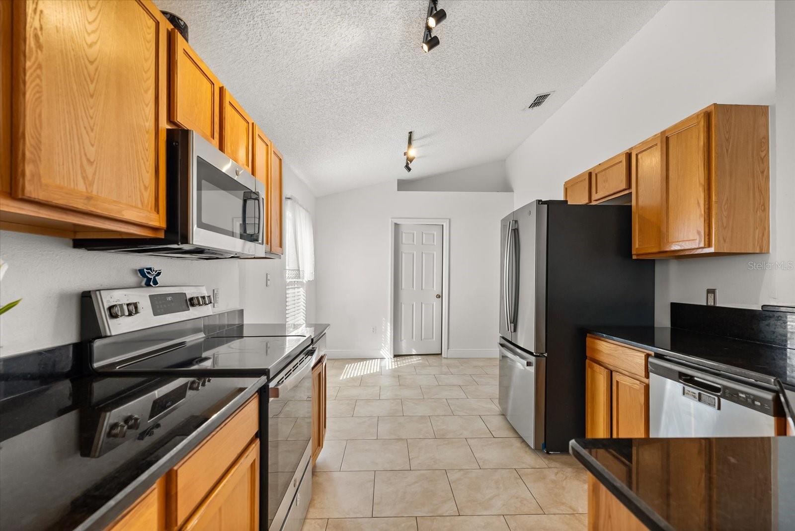 Image 6 of 28 For 750 Welch Hill Circle