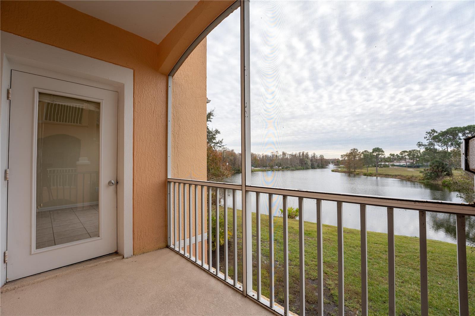 Listing photo id 11 for 13536 Turtle Marsh Loop 523