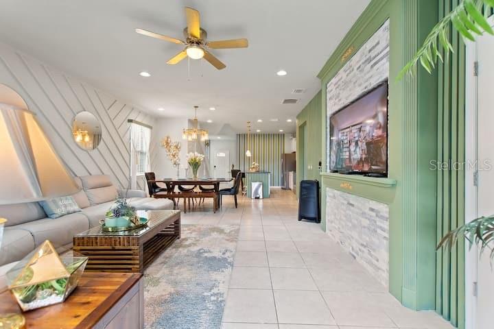 Image 13 of 61 For 1627 Lima Ave